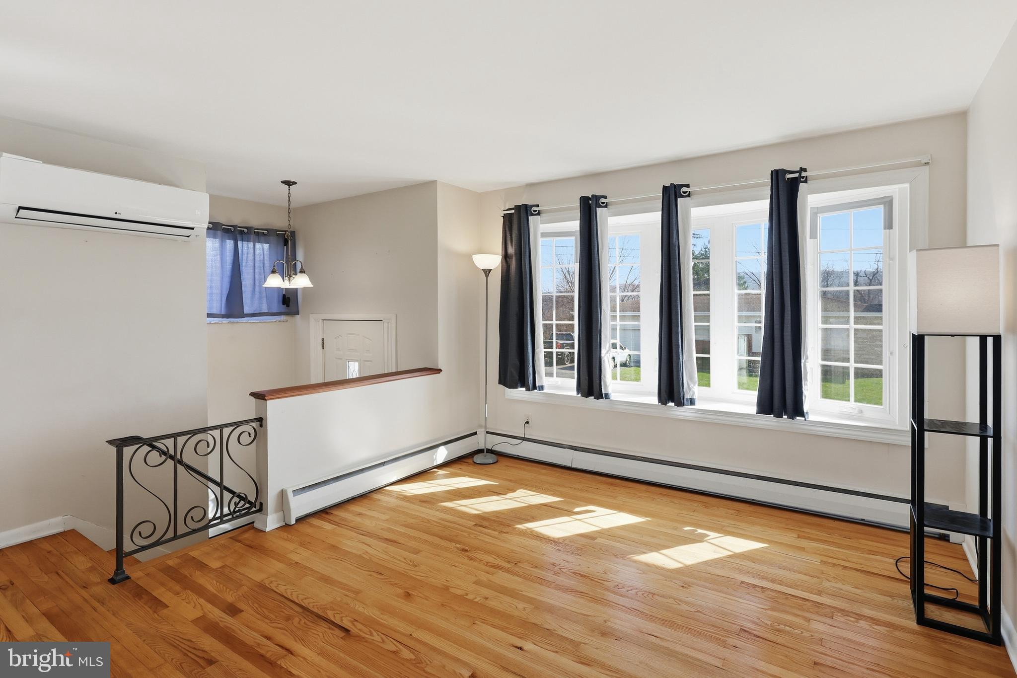 WHITE OAKS - Residential