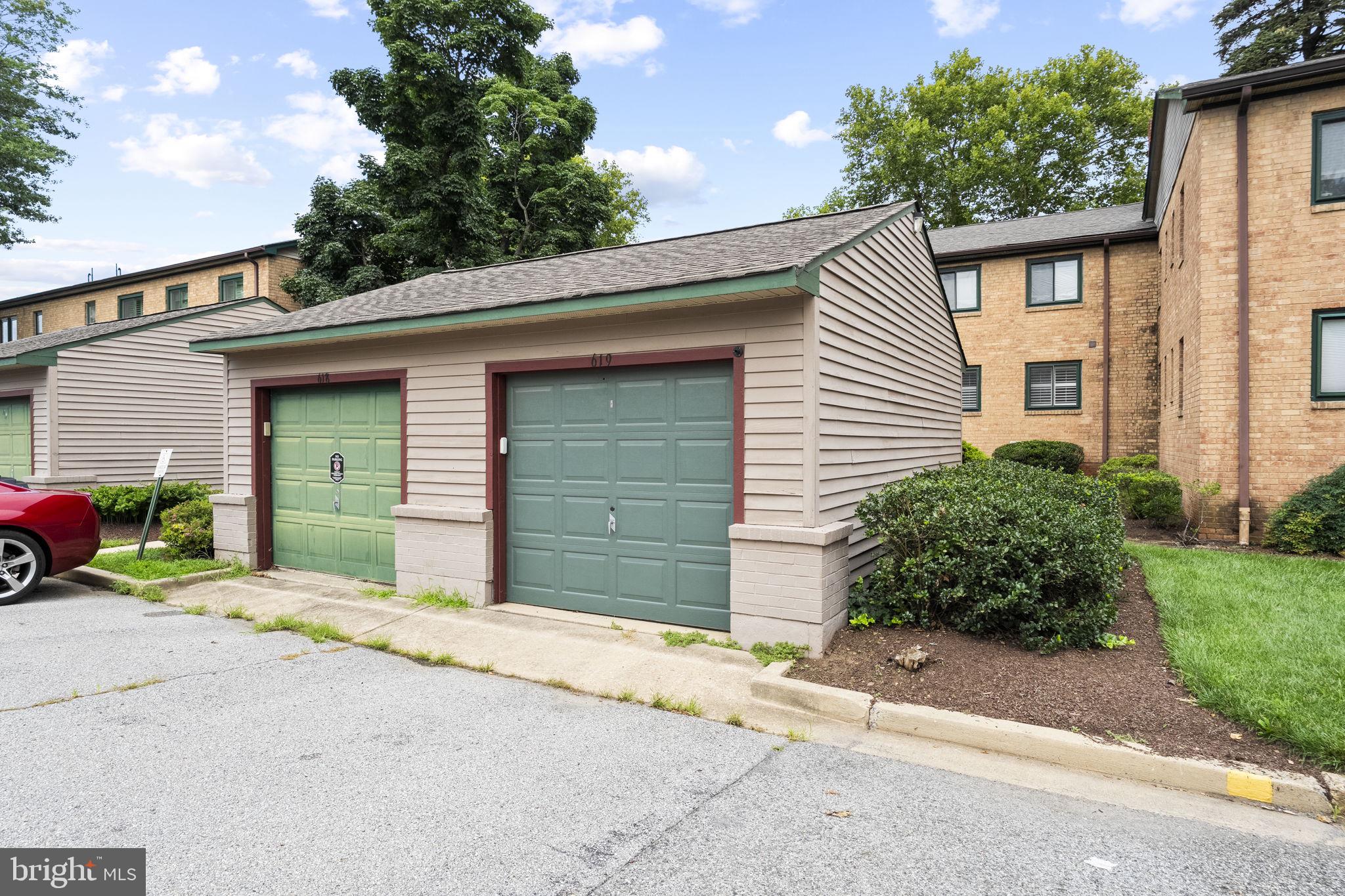 5102 CENTER 5102