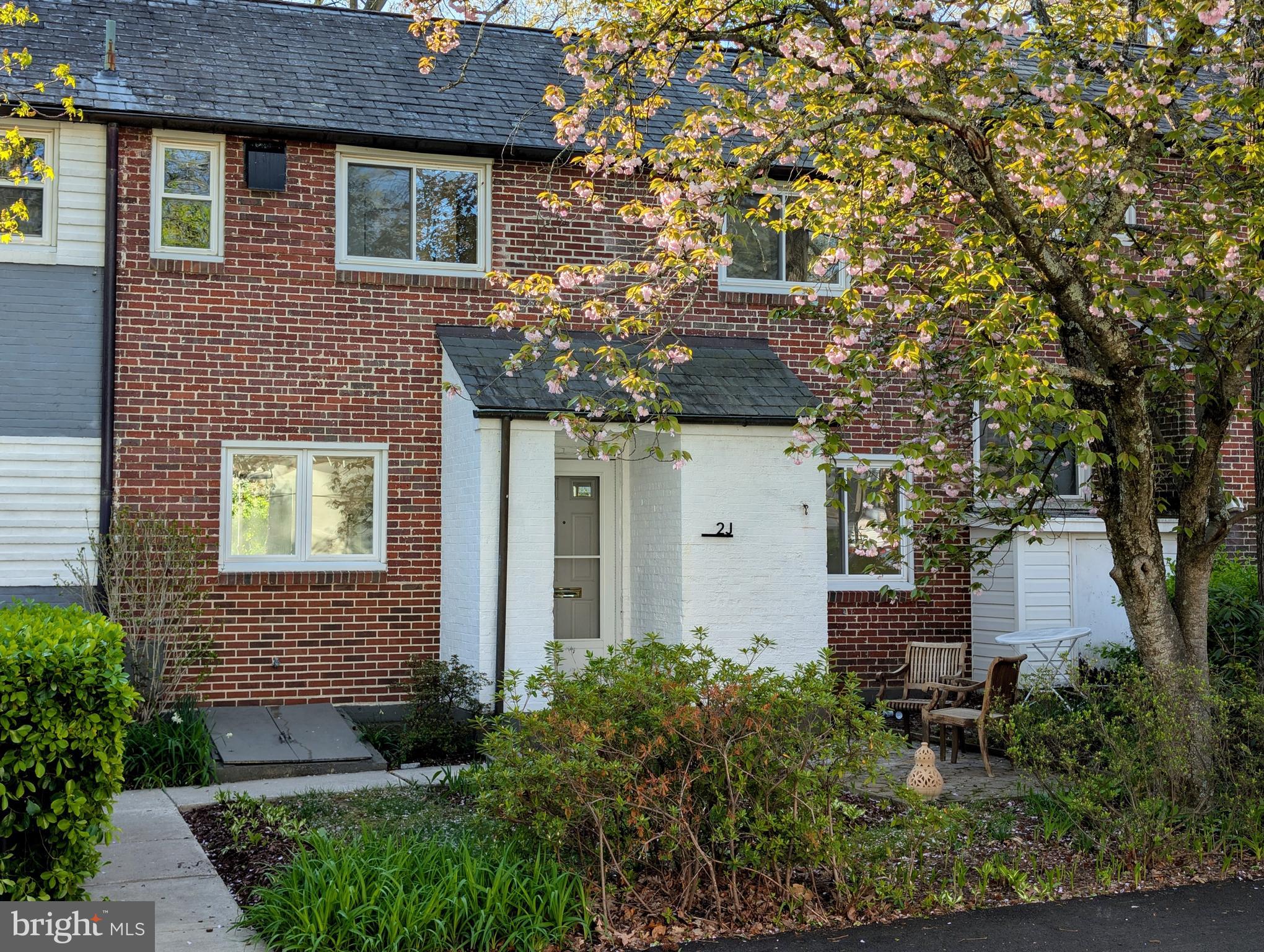 2 NORTHWAY J