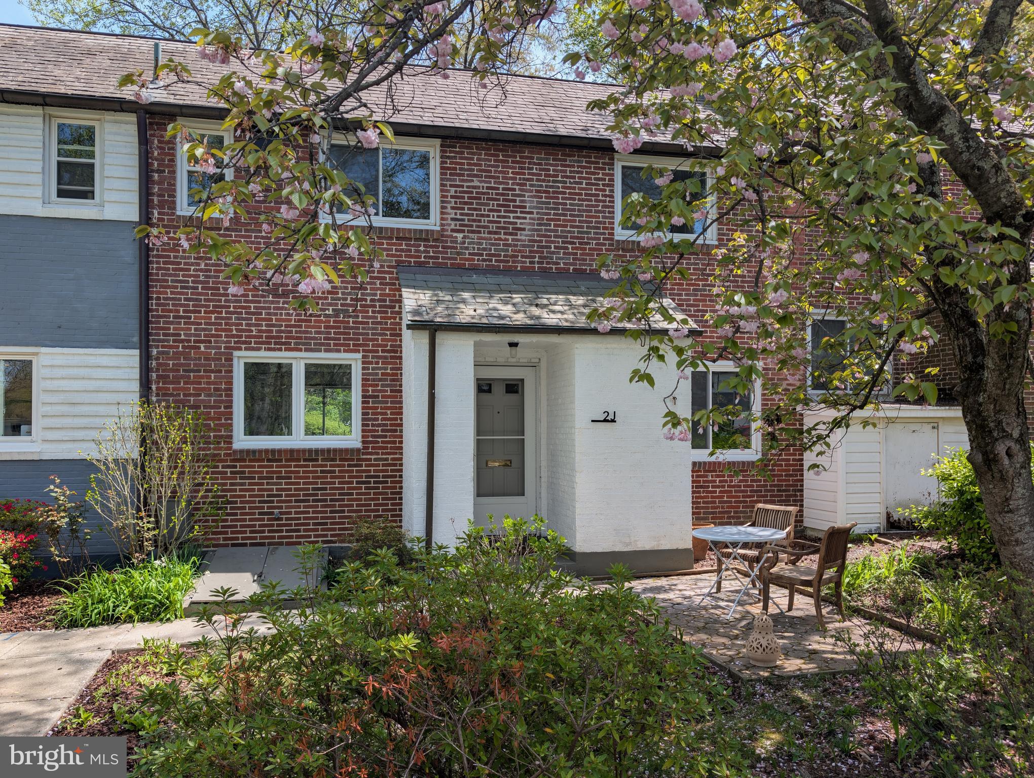 2 NORTHWAY J