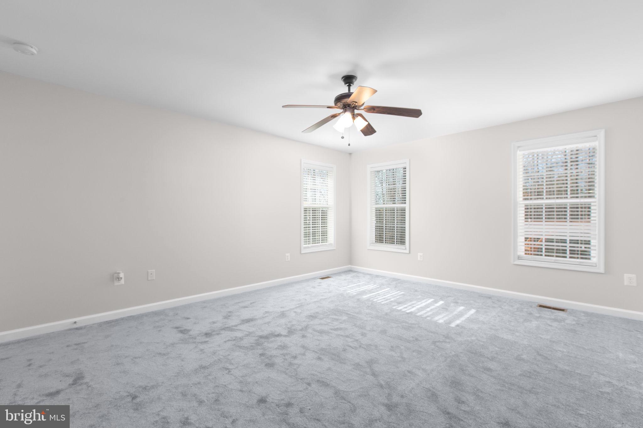 SHOREWOOD - Residential