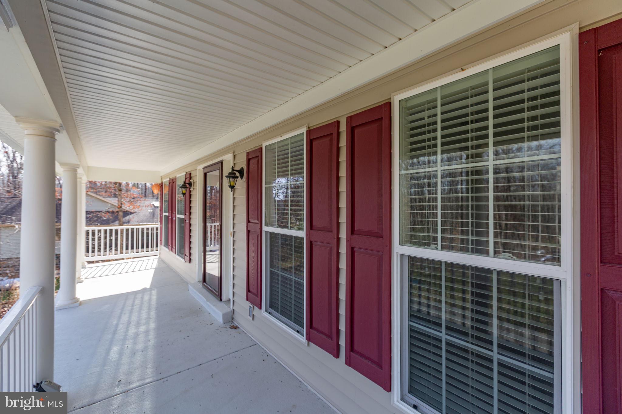 SHOREWOOD - Residential