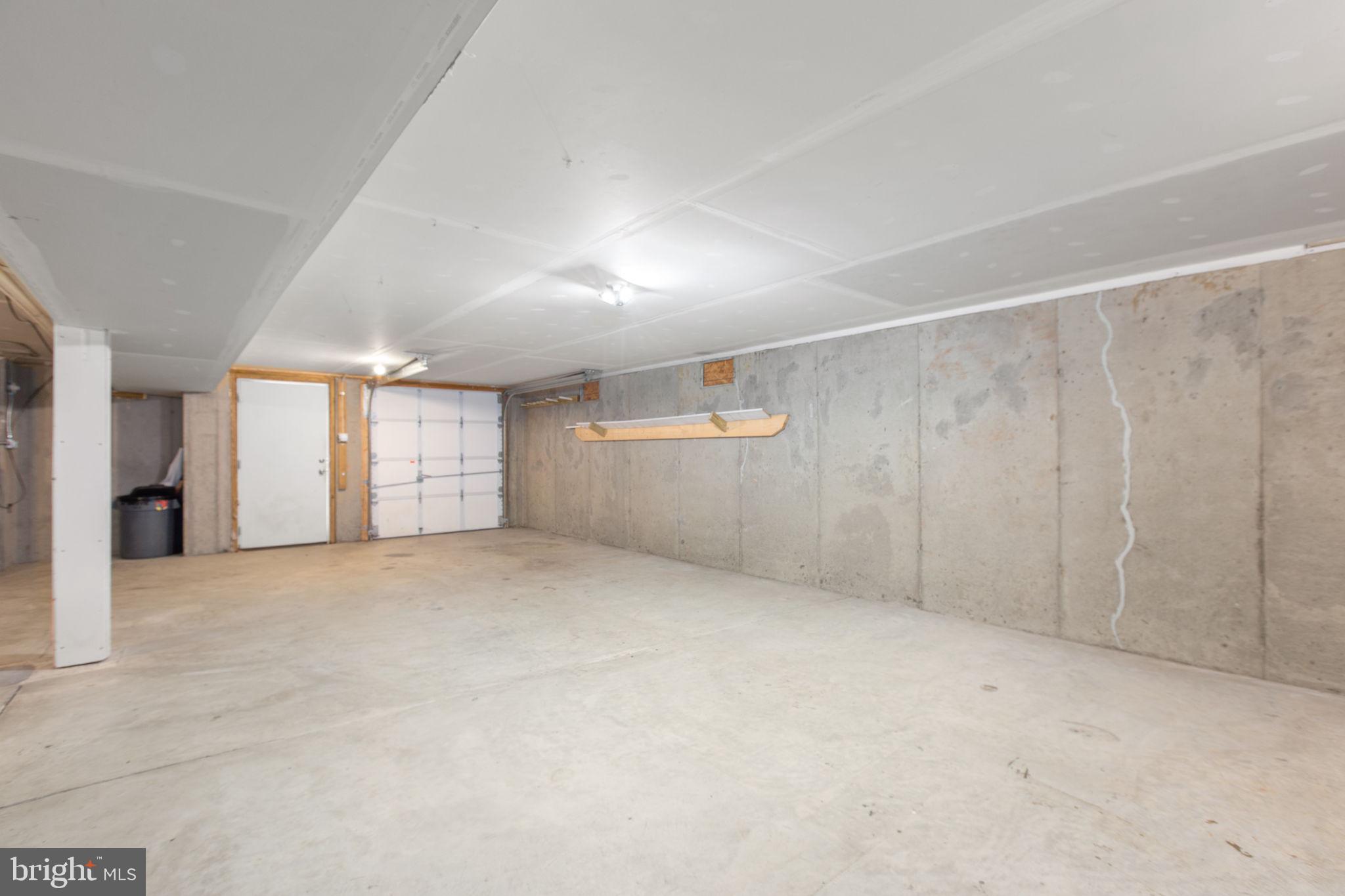 SHOREWOOD - Residential