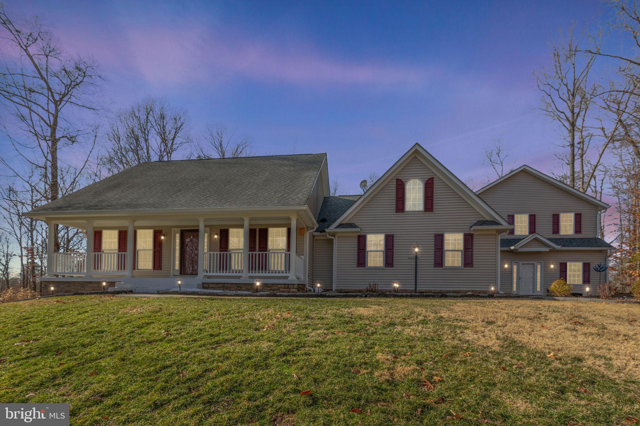 SHOREWOOD - Residential