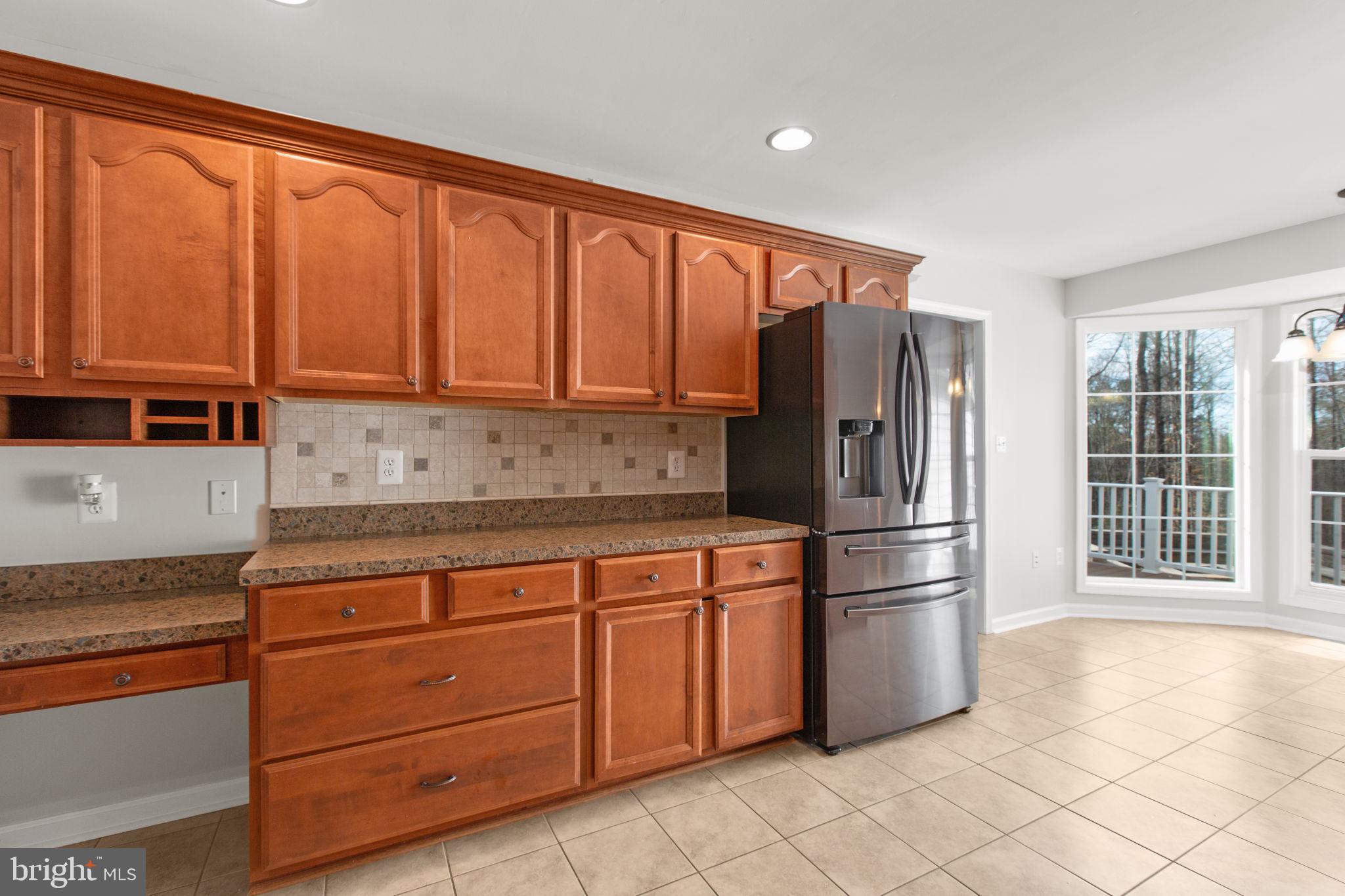 SHOREWOOD - Residential