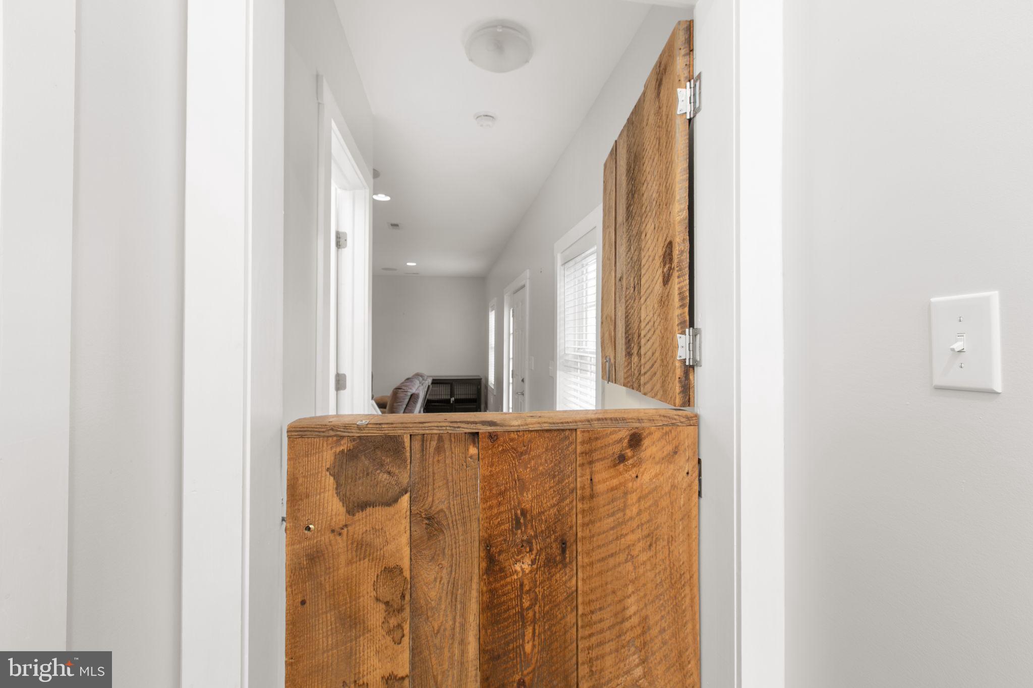 SHOREWOOD - Residential