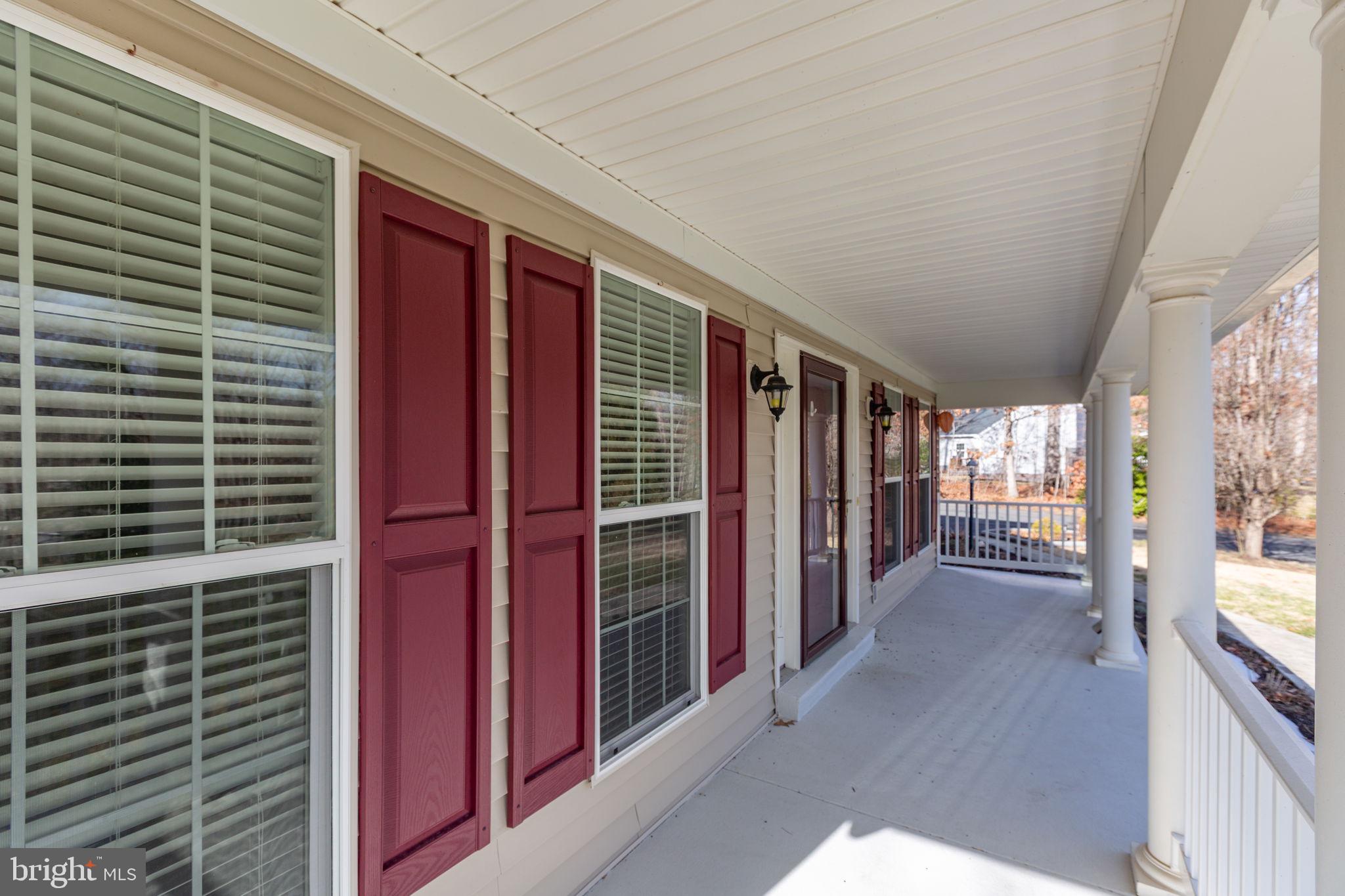 SHOREWOOD - Residential