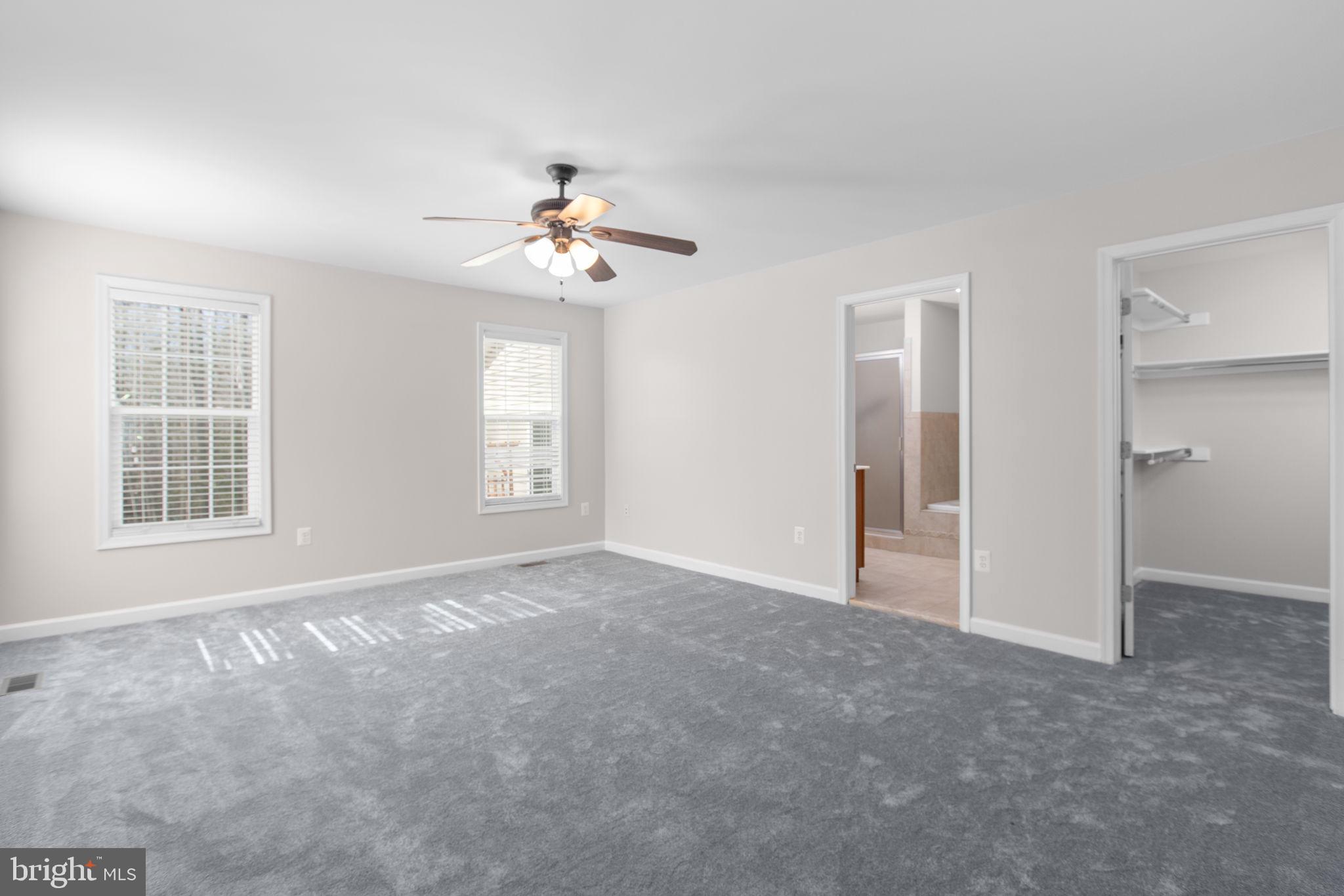 SHOREWOOD - Residential