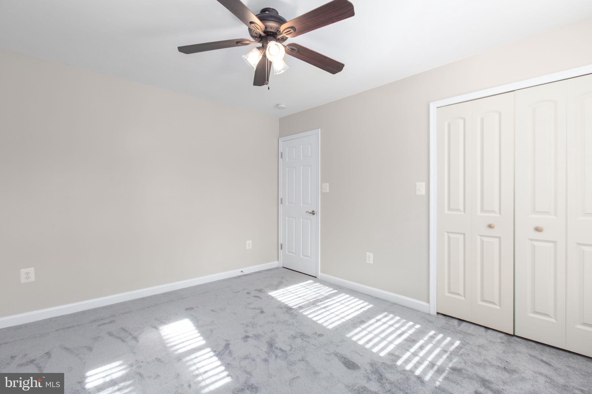 SHOREWOOD - Residential