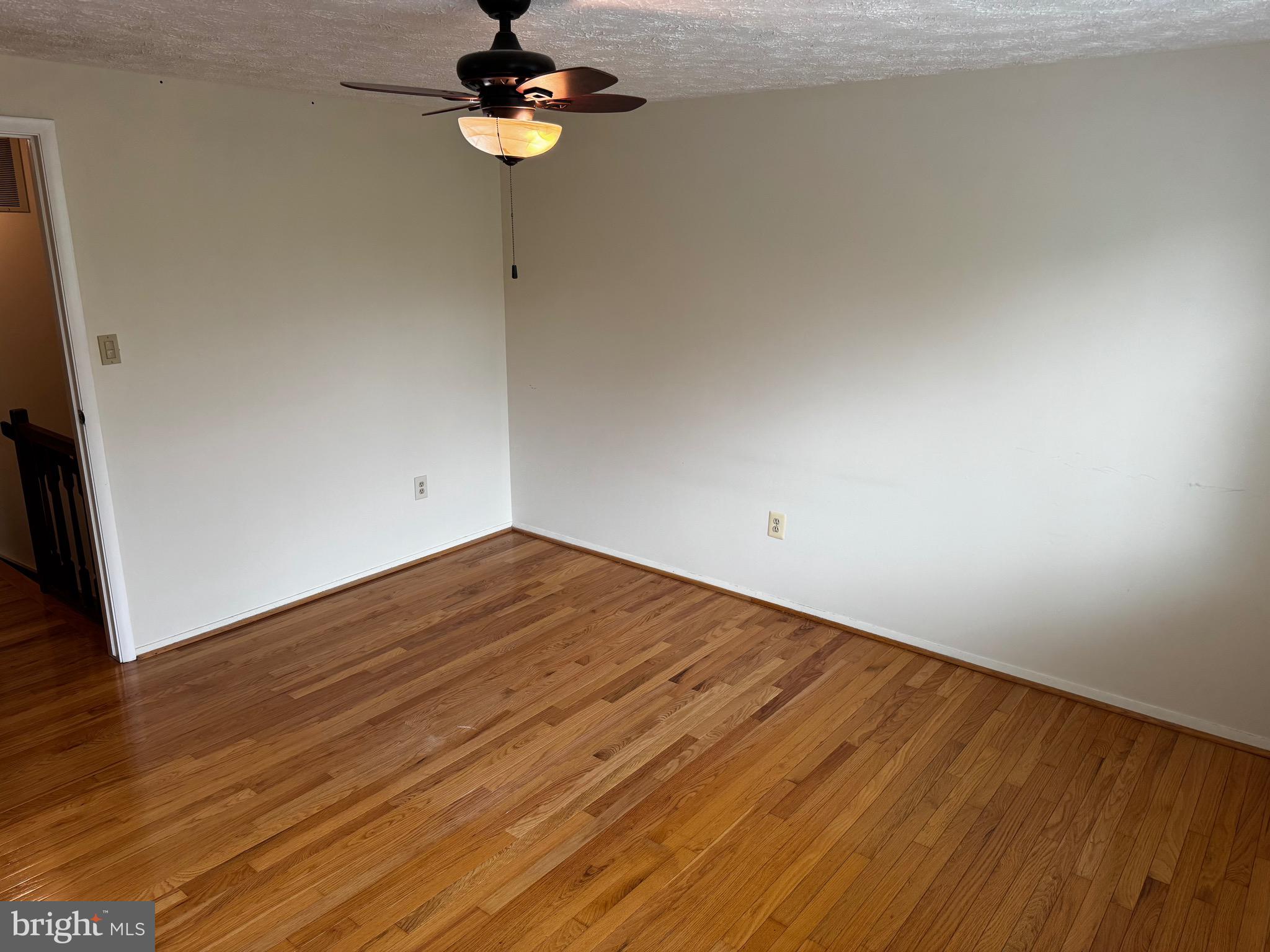 ASHTON VILLAGE - Residential Lease