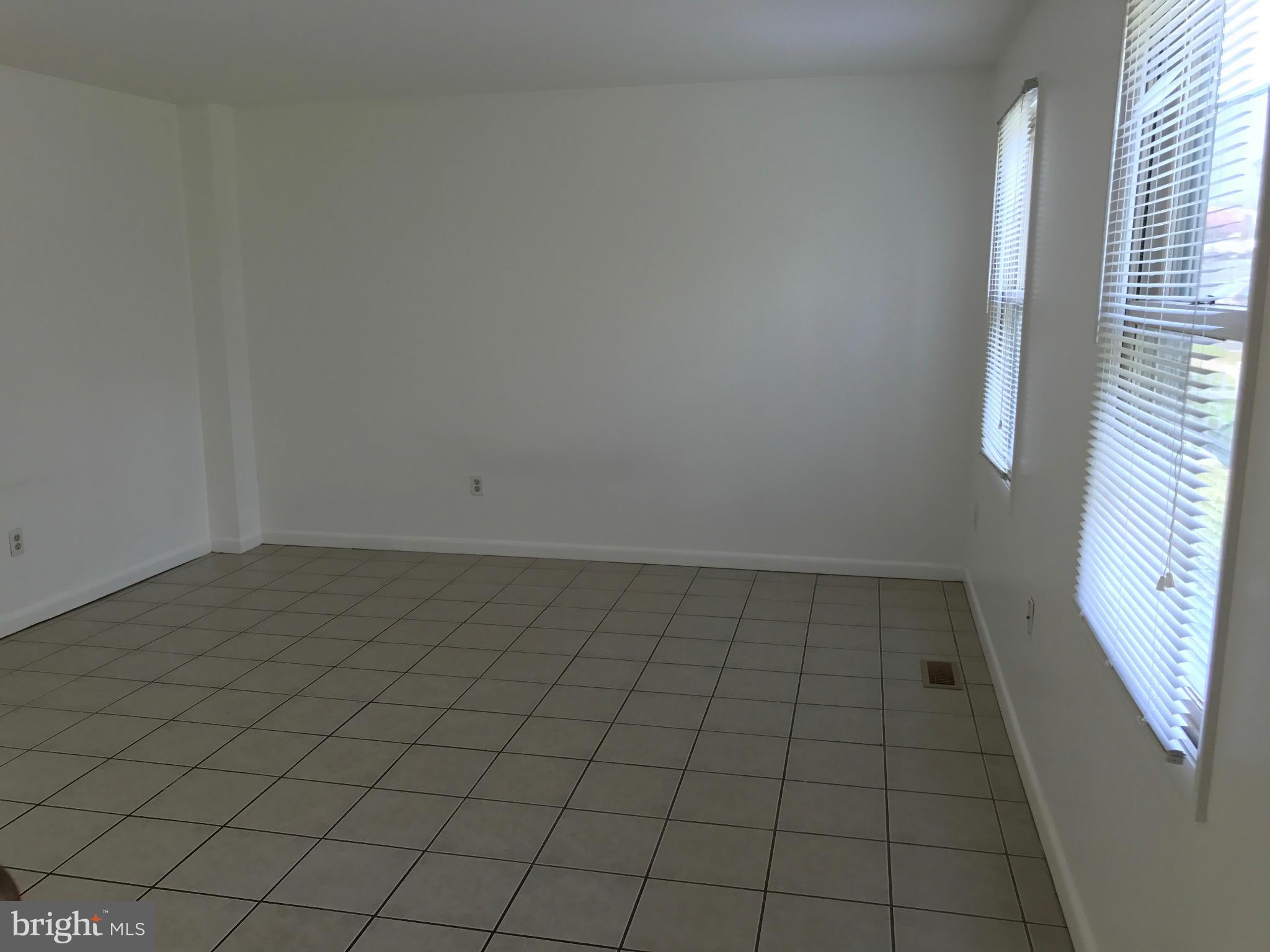 BREEZEWOOD FOREST - Residential Lease