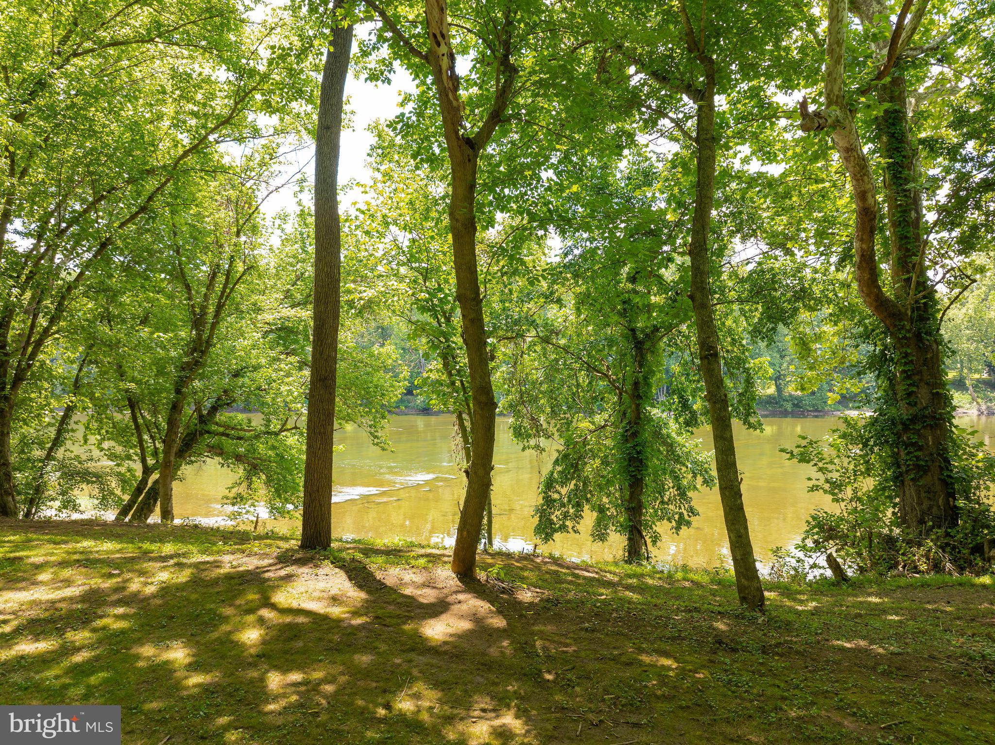 AVON BEND - Residential