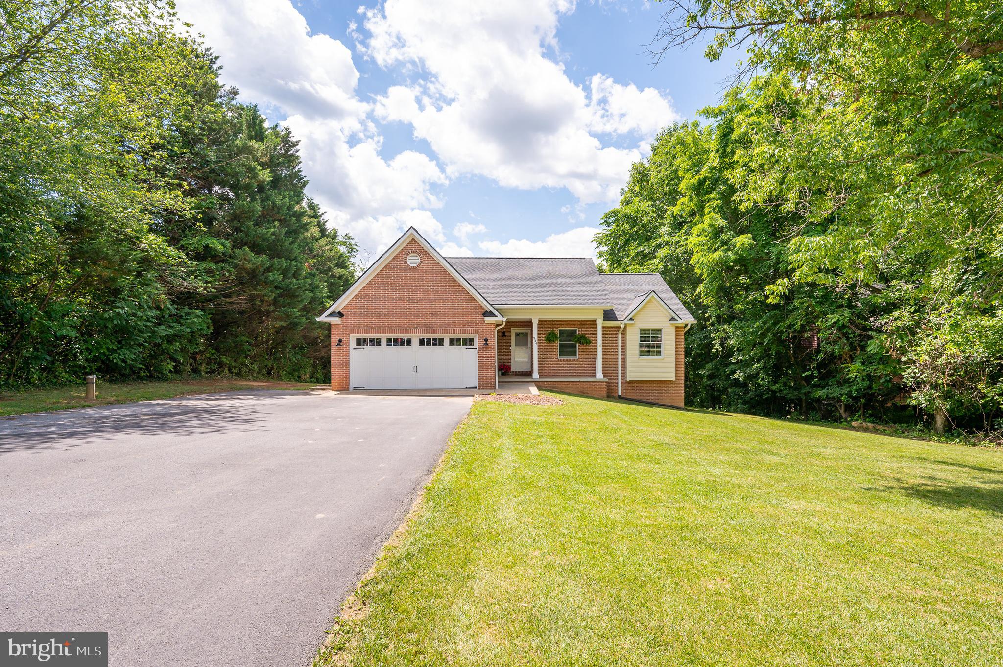 AVON BEND - Residential