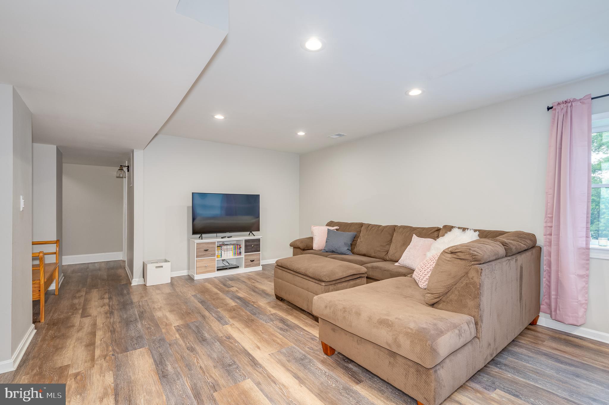 AVON BEND - Residential