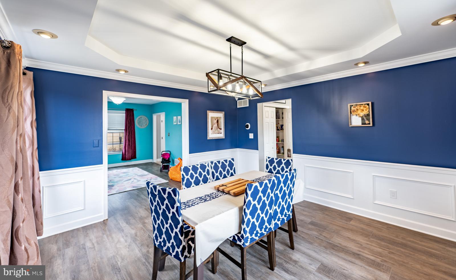 WOODS EDGE - Residential