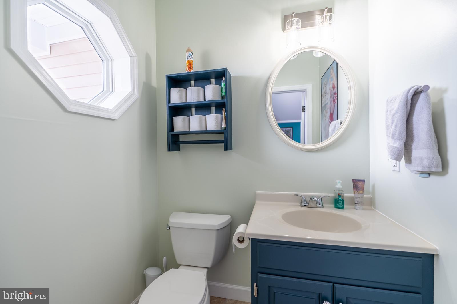 WOODS EDGE - Residential