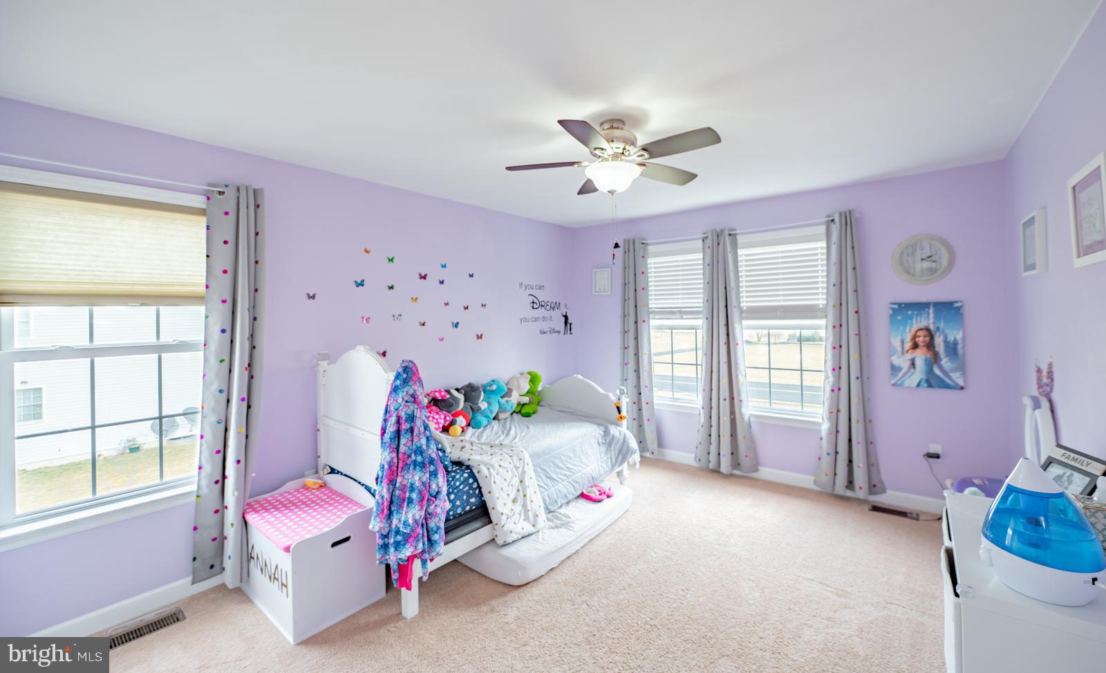 WOODS EDGE - Residential