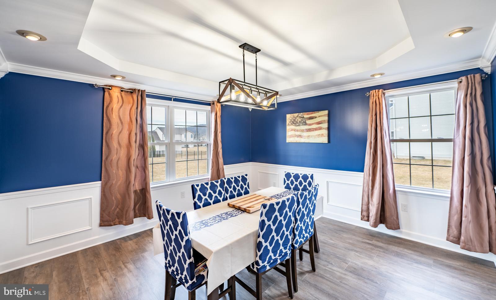 WOODS EDGE - Residential