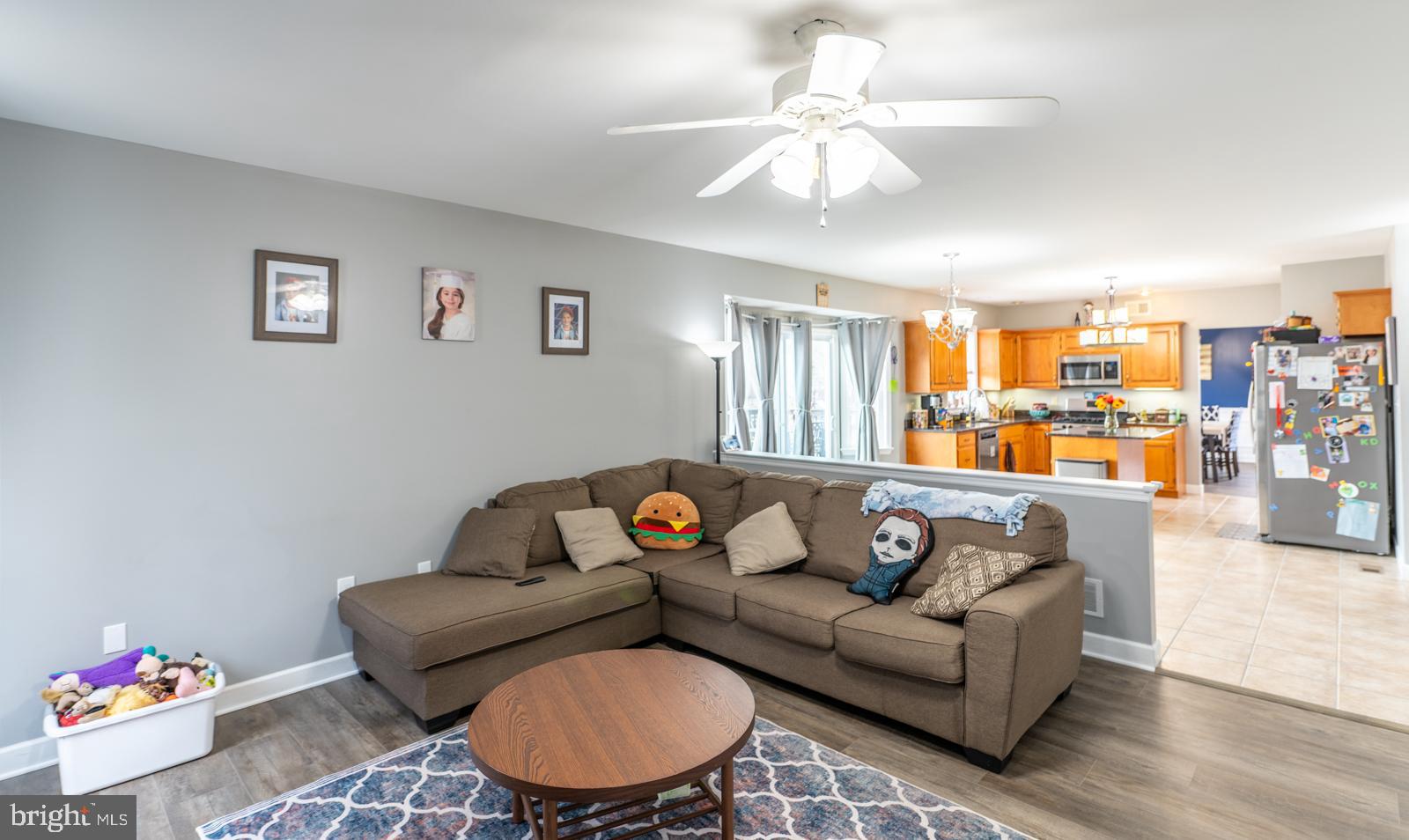 WOODS EDGE - Residential