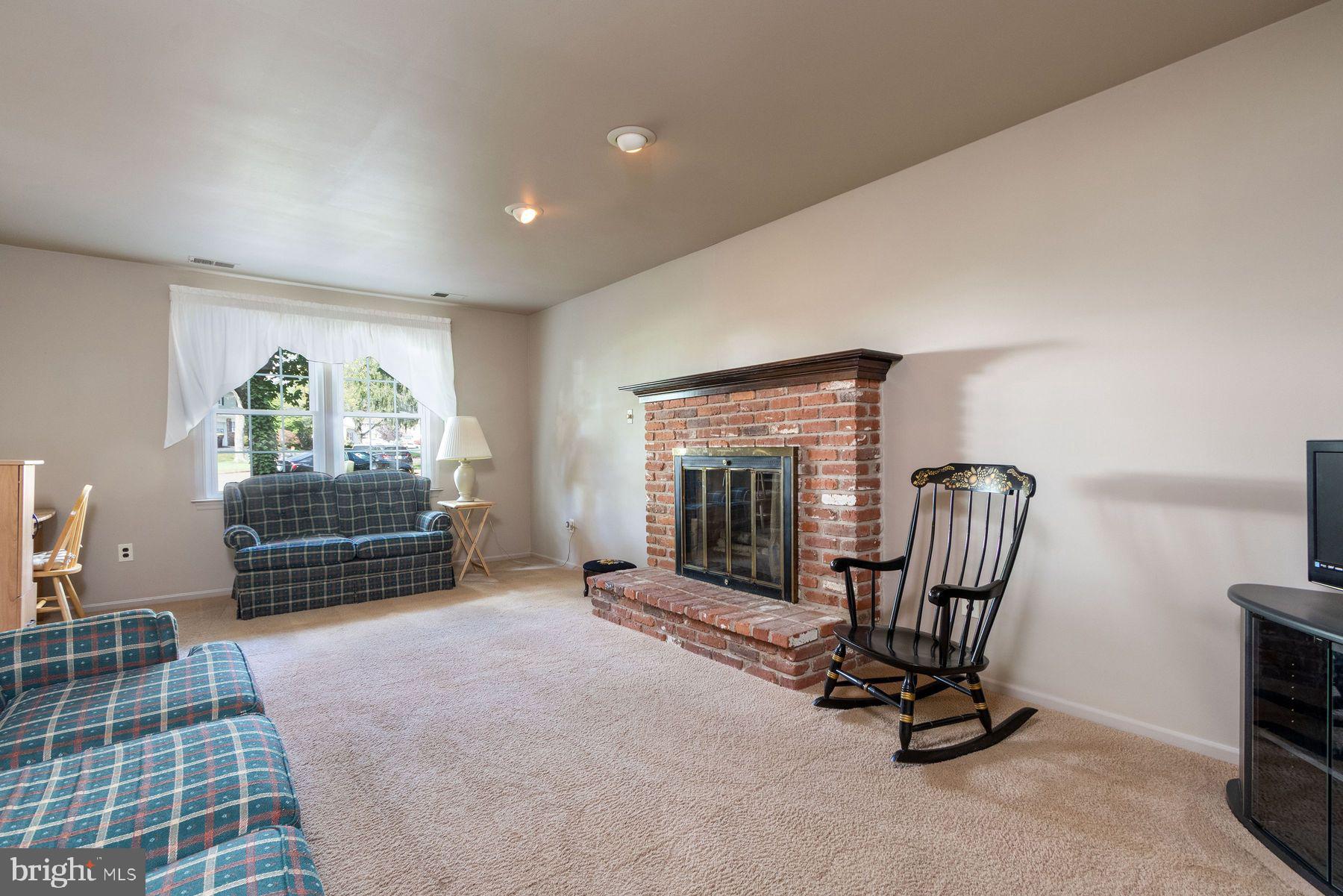 WARRINGTON VIL - Residential