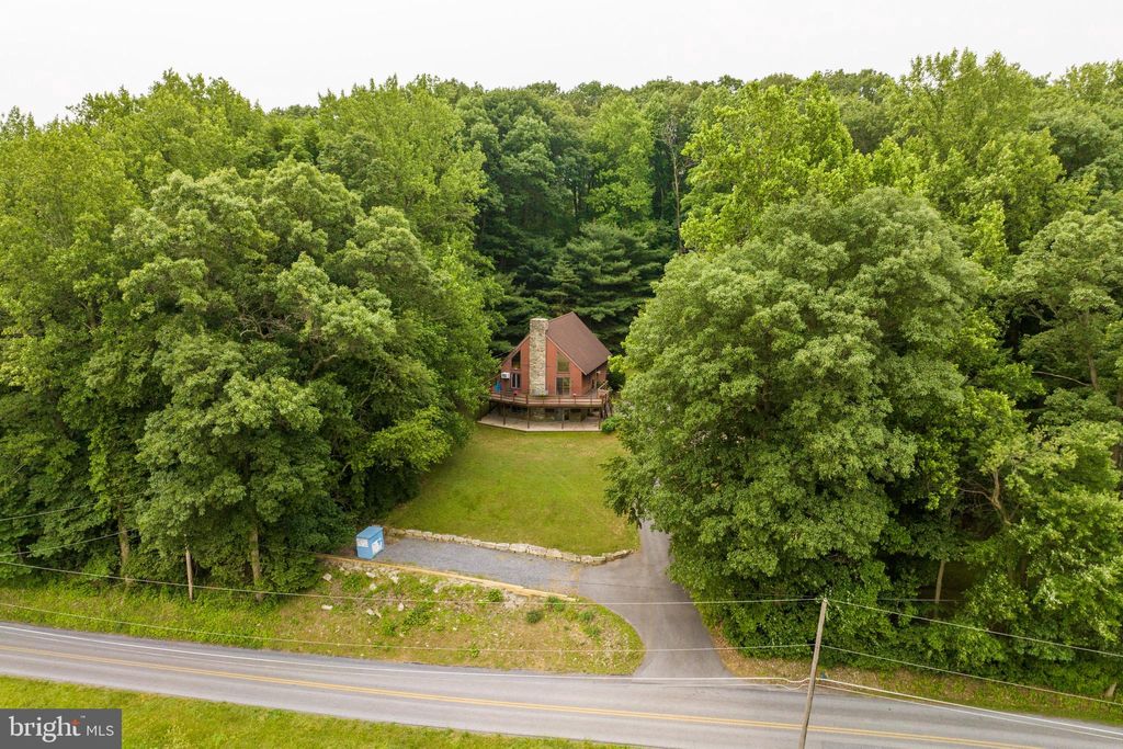 Photo of 2528 CONESTOGA CREEK RD, MORGANTOWN, PA 19543 (MLS # PALA2037430)