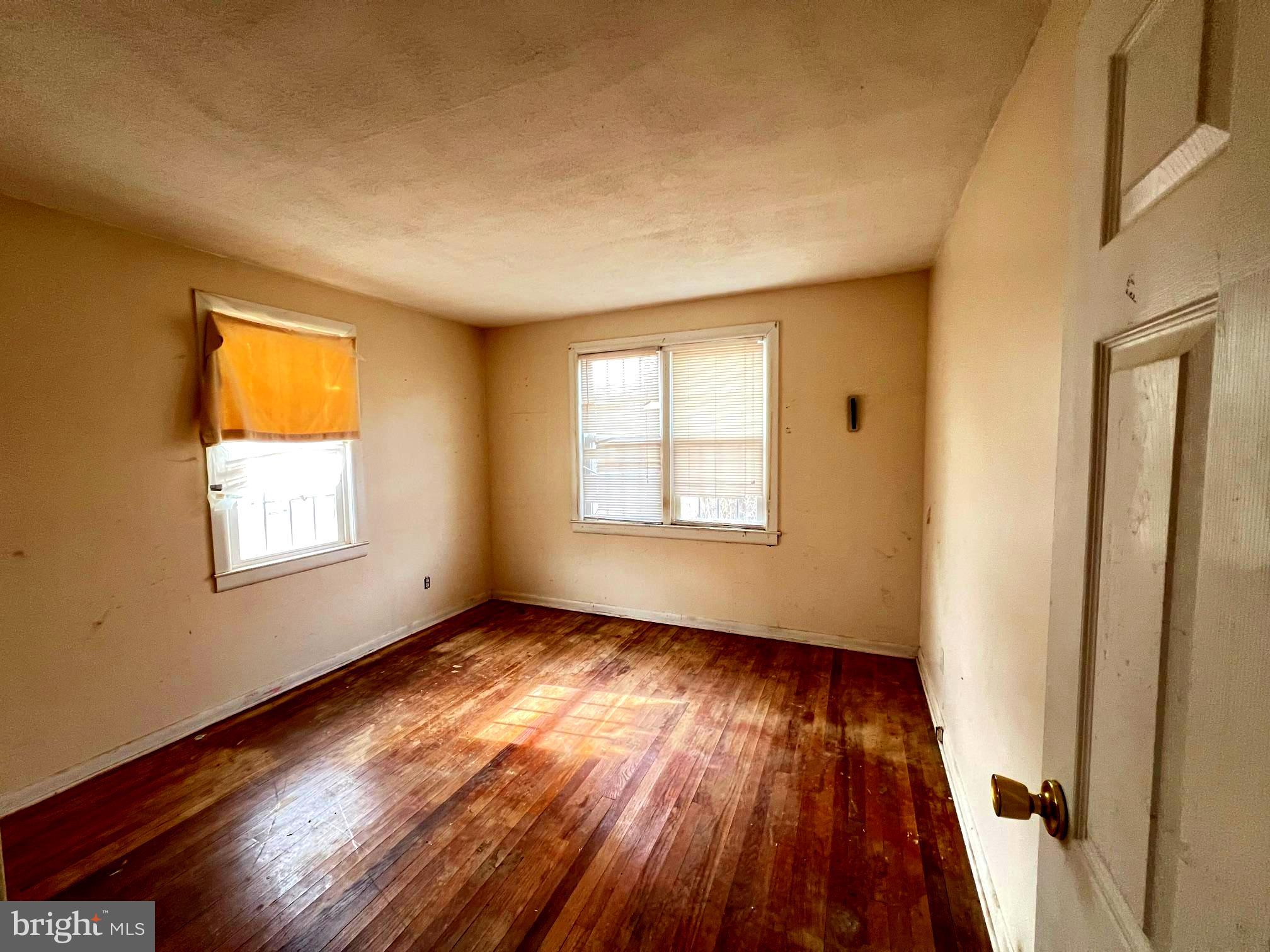 NONAVAILABLE - Residential