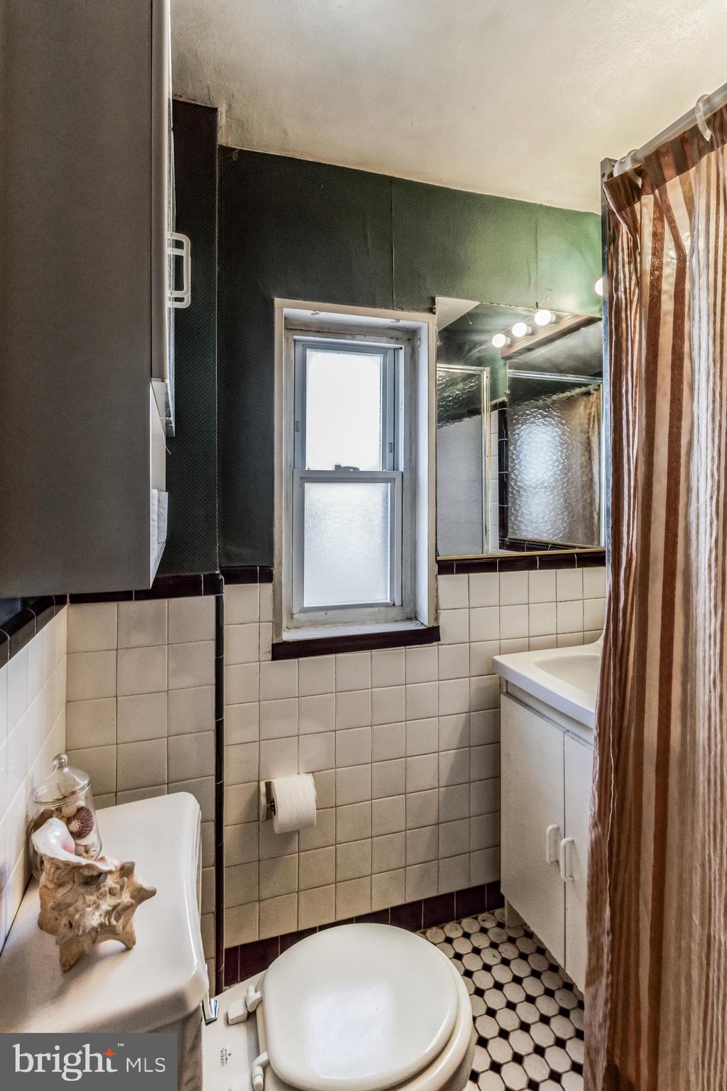 DREXEL GARDENS - Residential