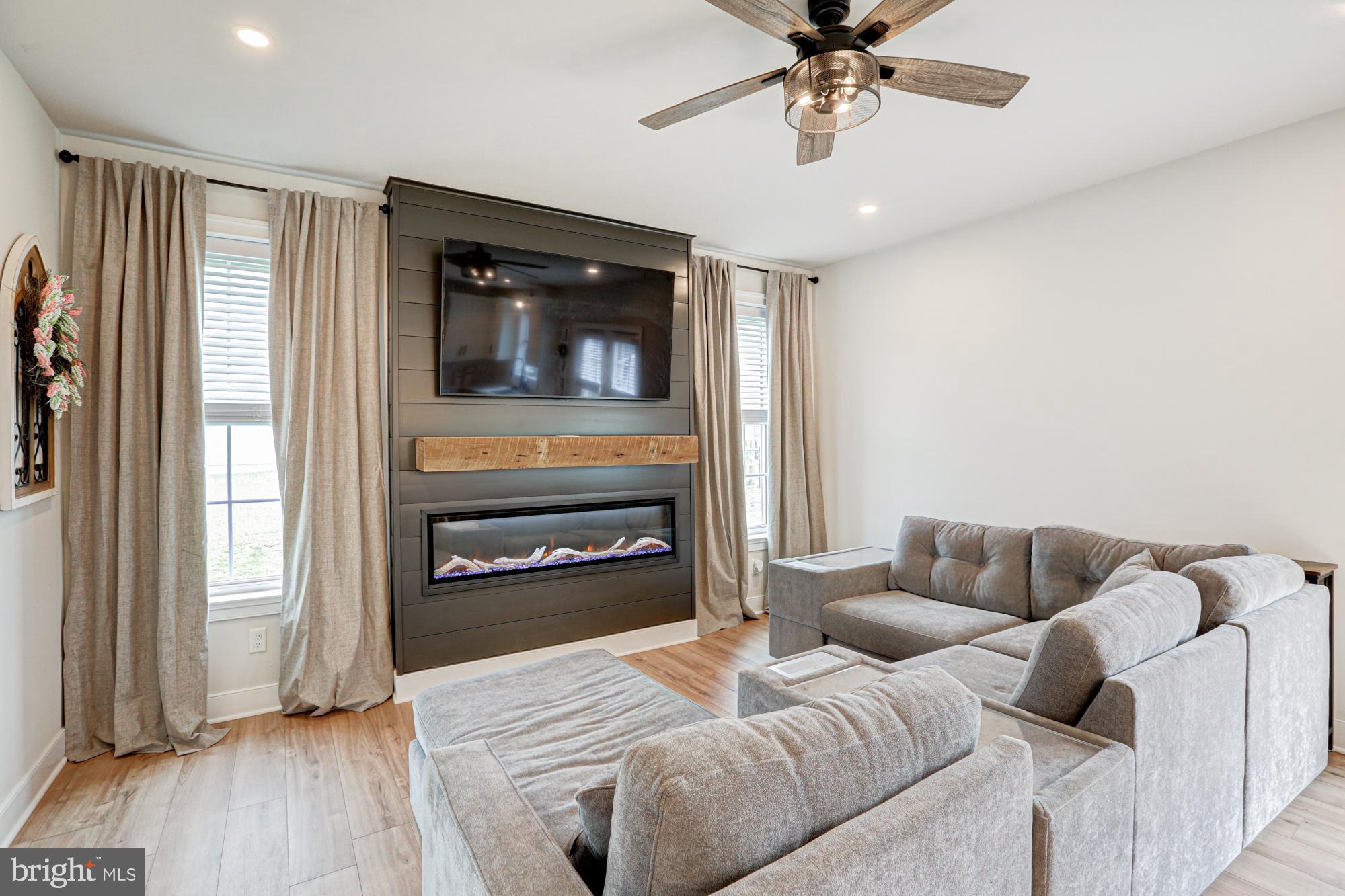 SYCAMORE CROSSING - Residential