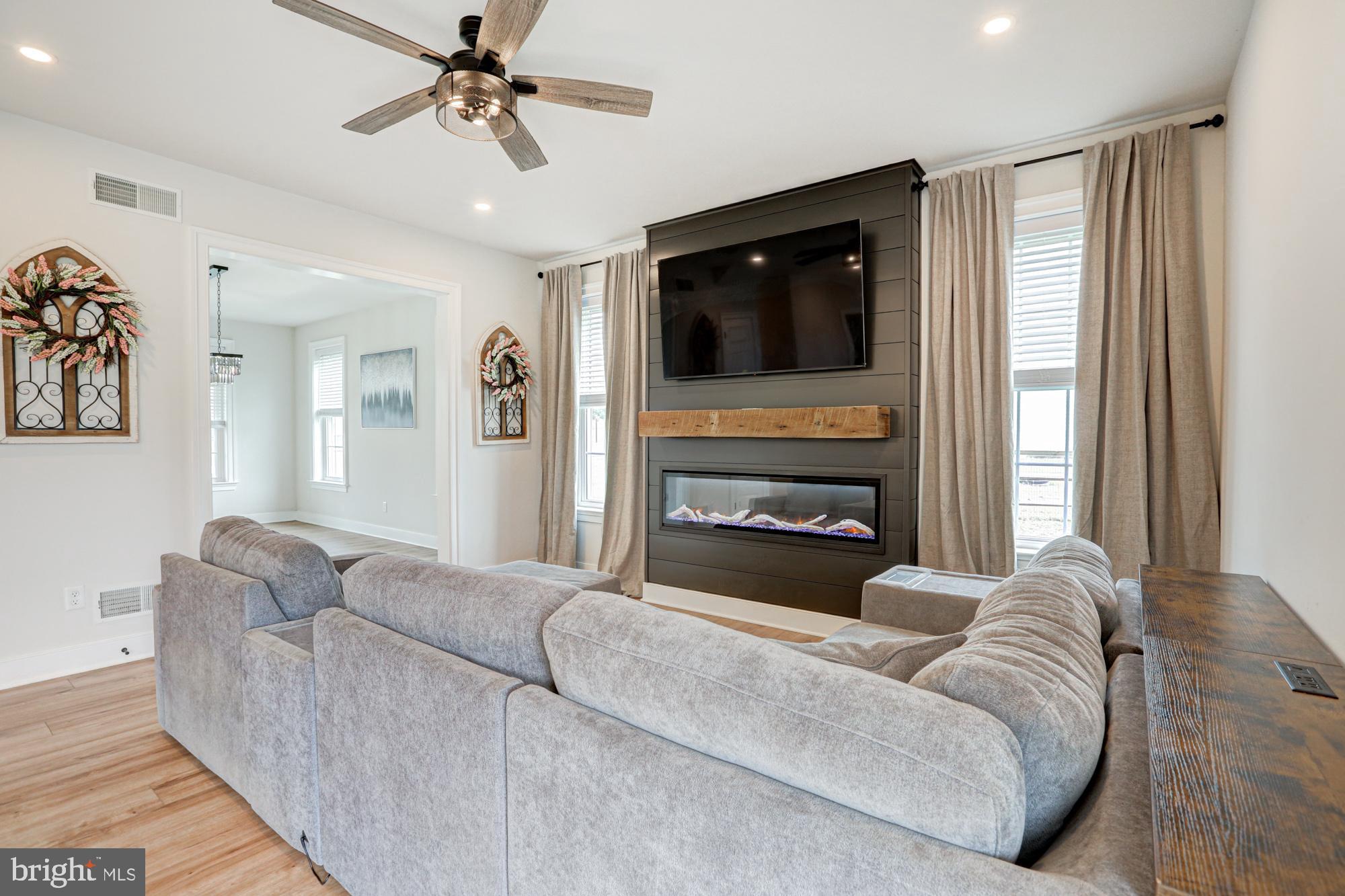 SYCAMORE CROSSING - Residential