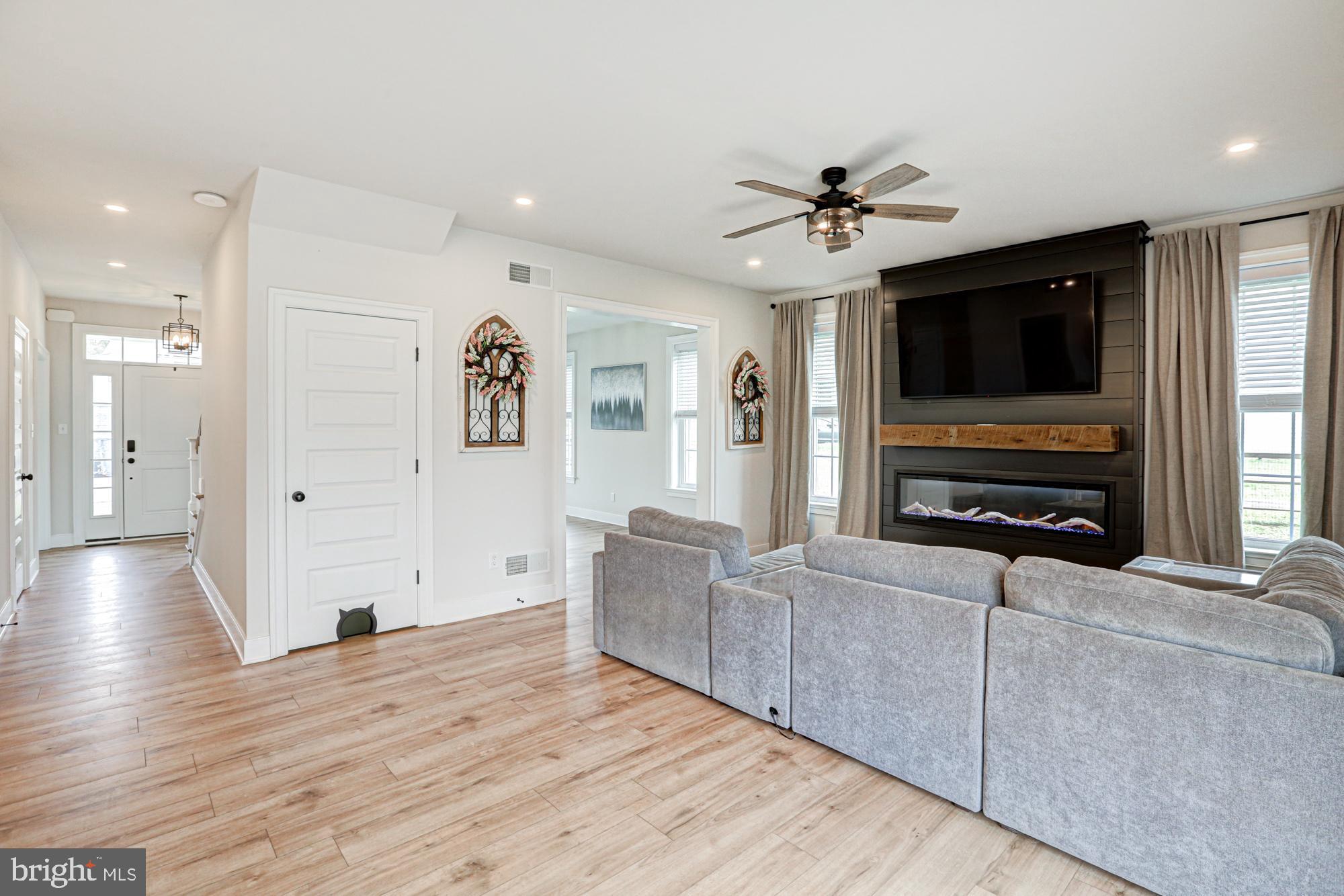 SYCAMORE CROSSING - Residential