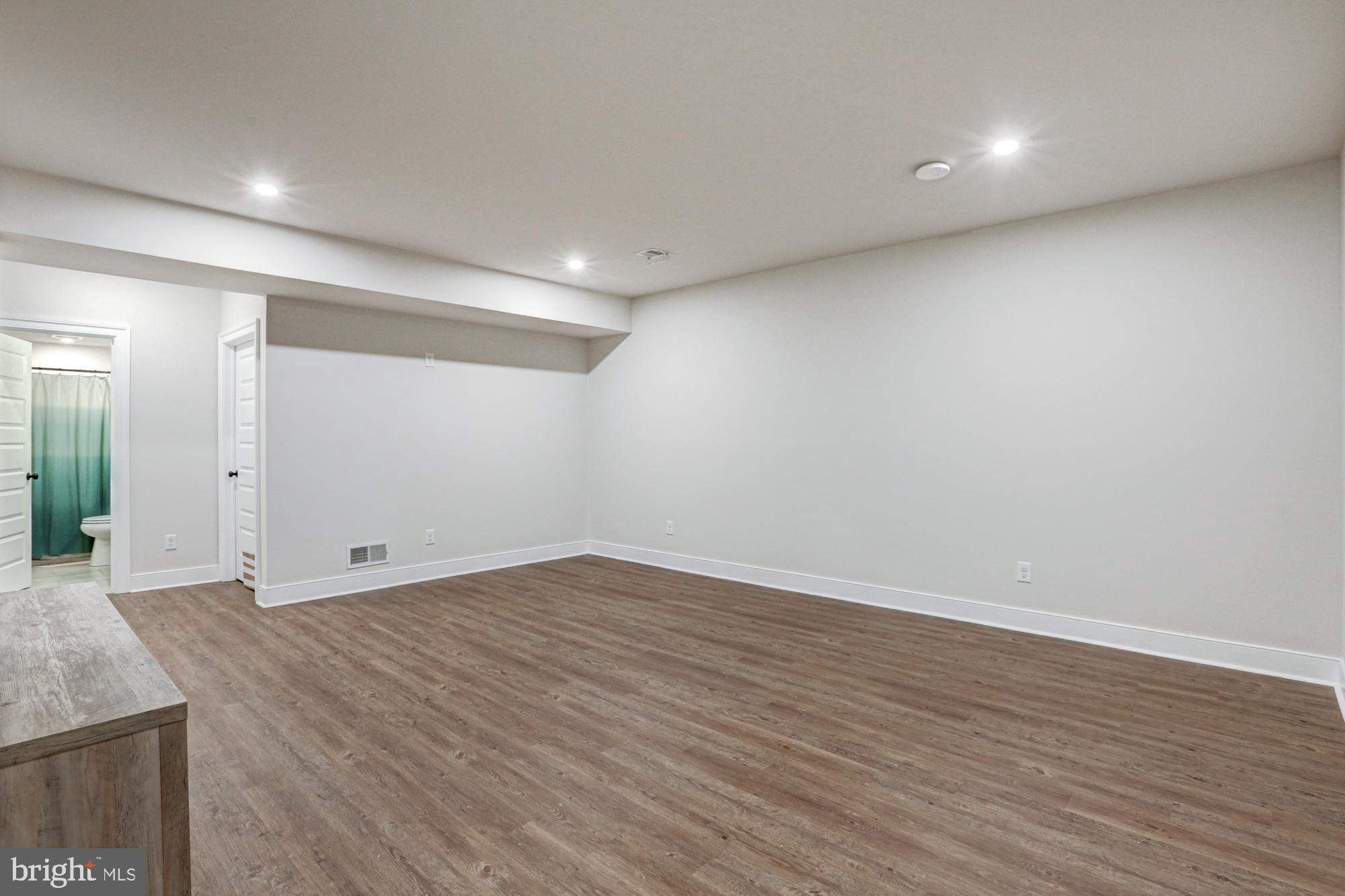 SYCAMORE CROSSING - Residential