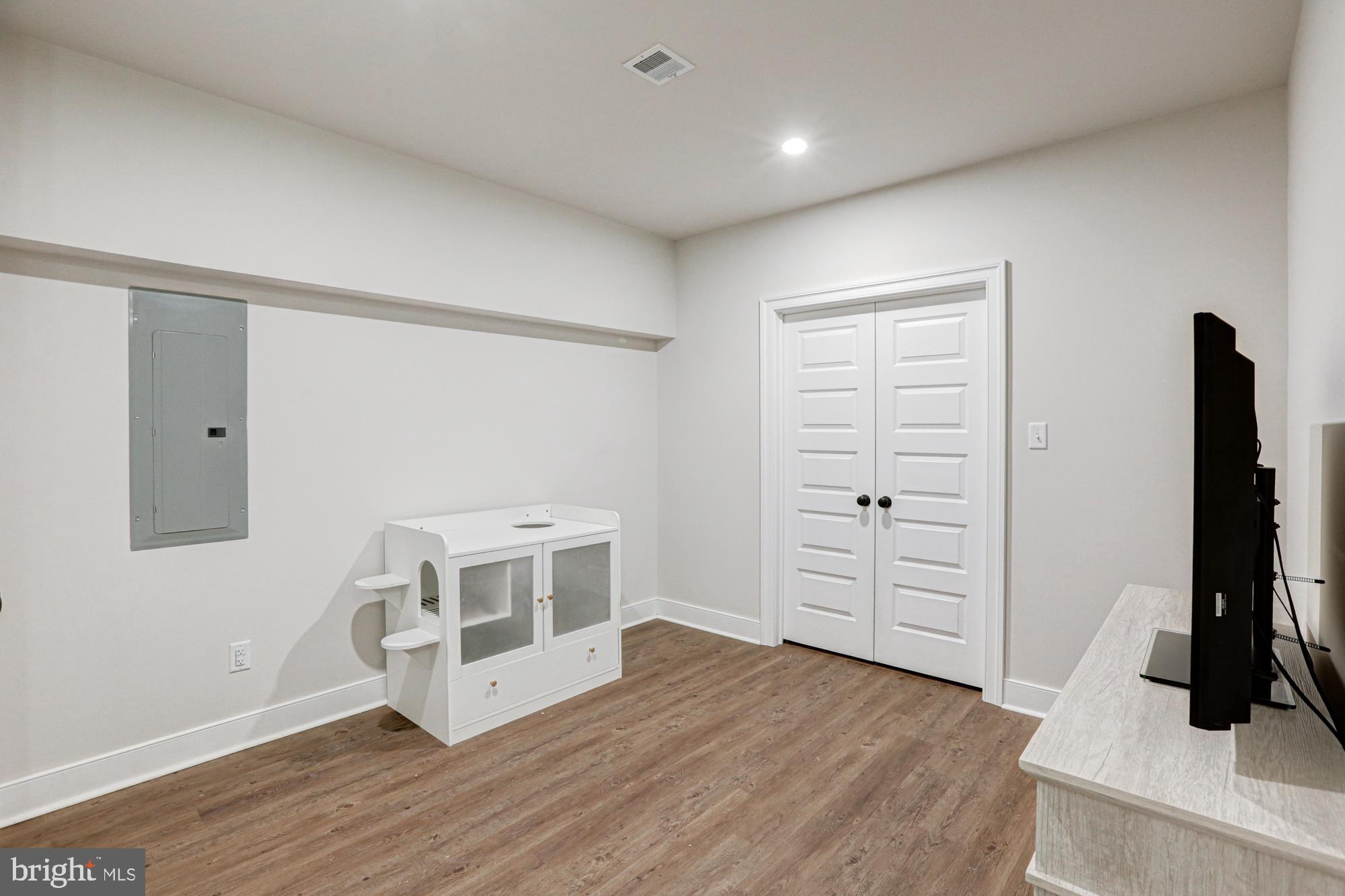 SYCAMORE CROSSING - Residential