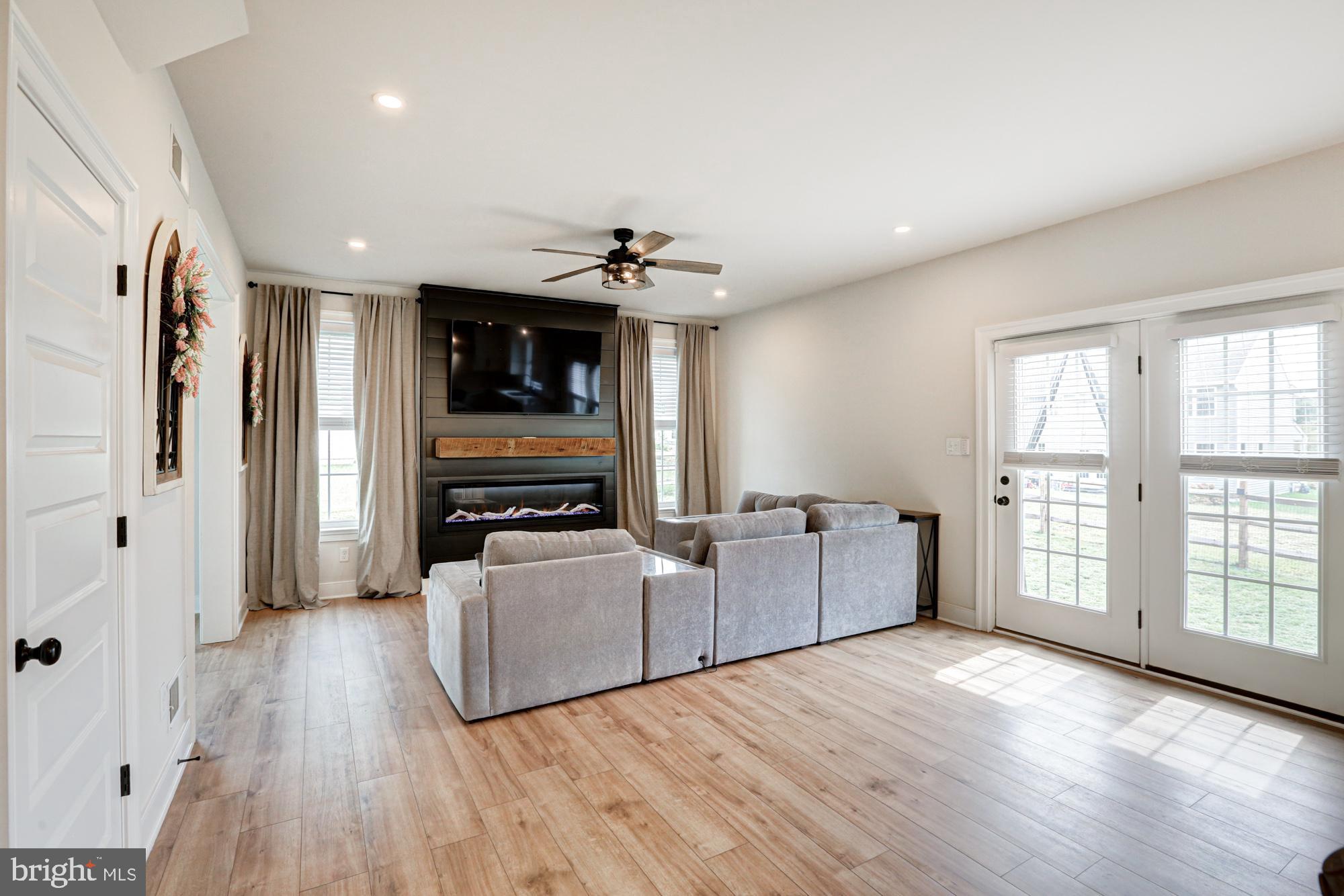 SYCAMORE CROSSING - Residential