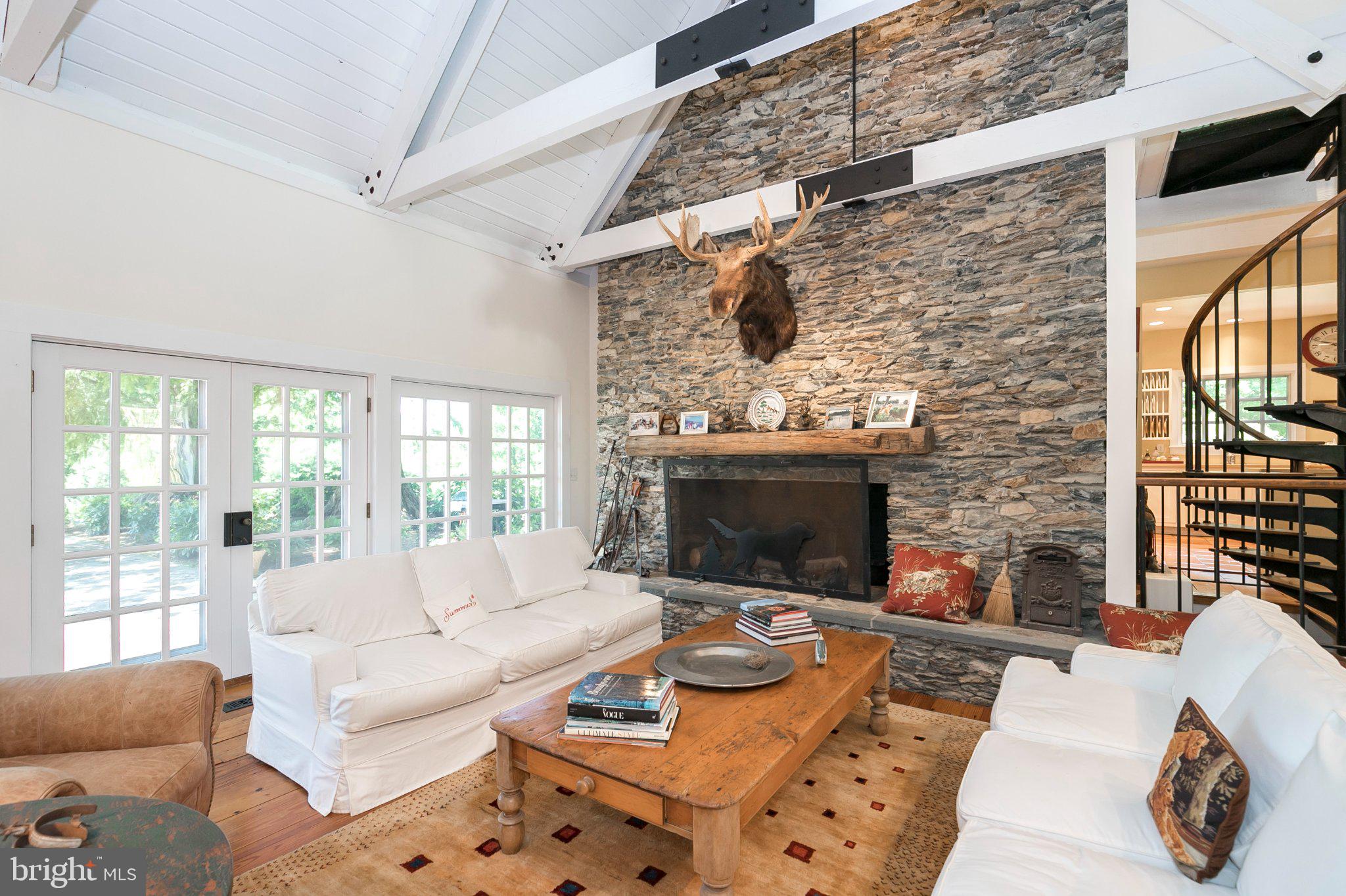 1543 EMBREEVILLE ROAD
