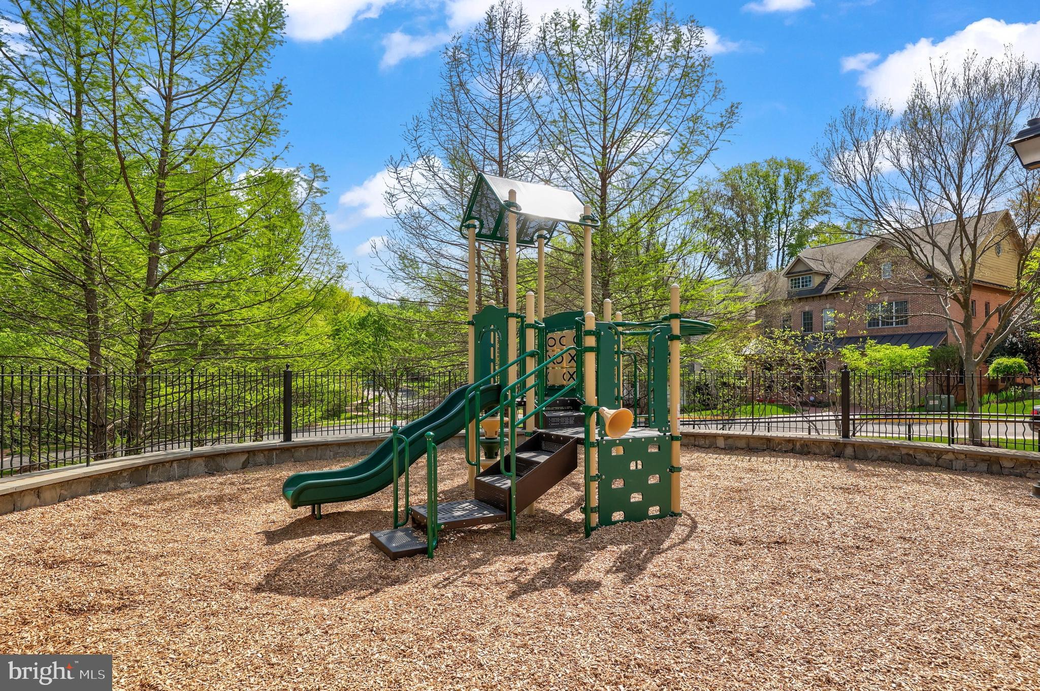 STOCKWELL MANOR - Residential