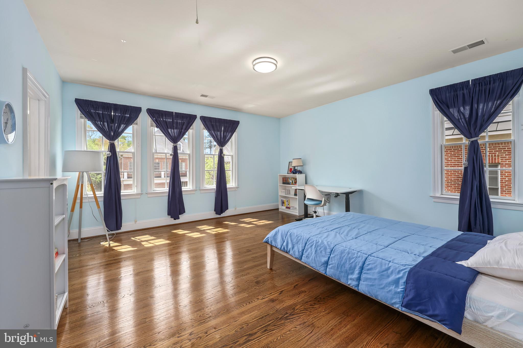 STOCKWELL MANOR - Residential