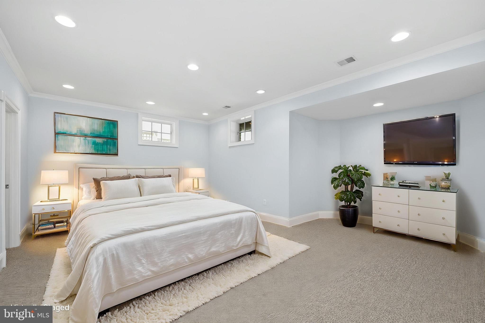 STOCKWELL MANOR - Residential