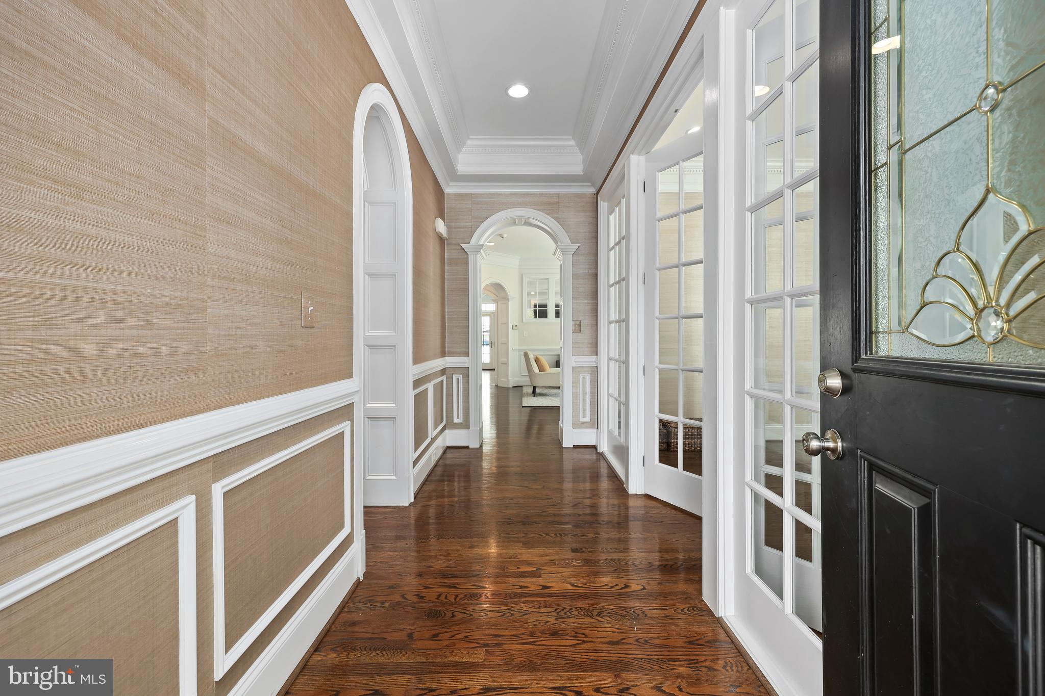 2152 ROYAL LODGE DRIVE