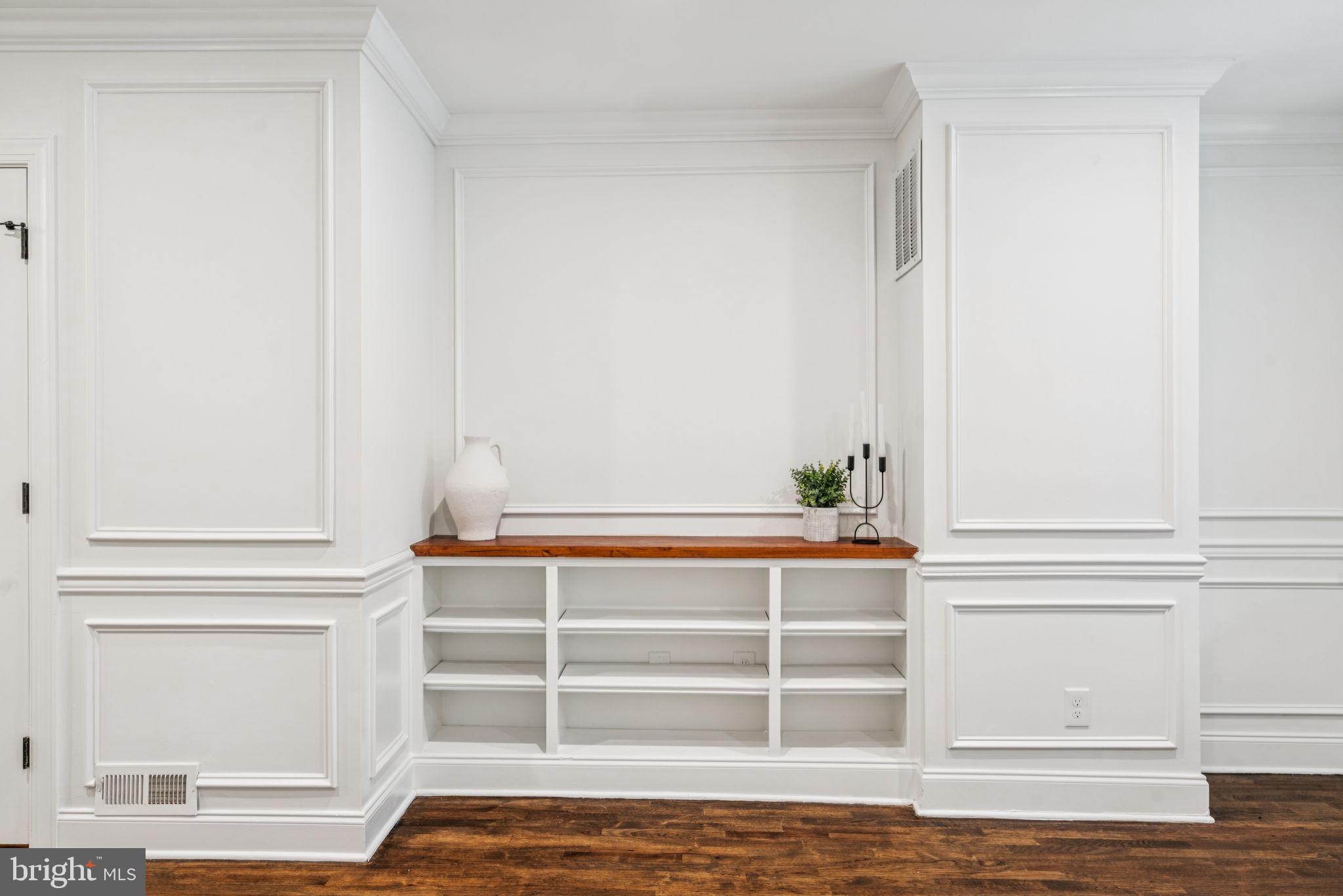 POINT BREEZE - Residential