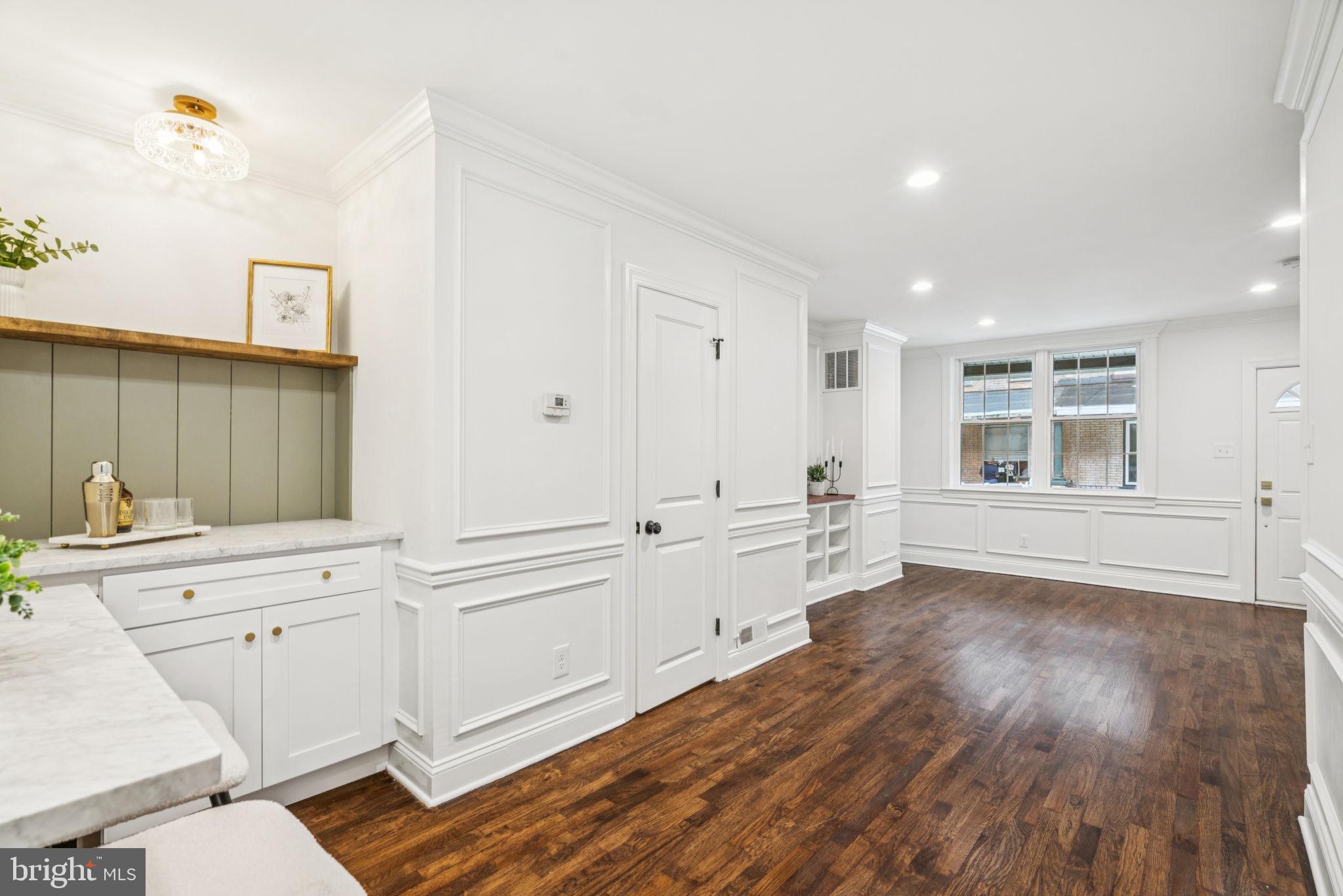 POINT BREEZE - Residential