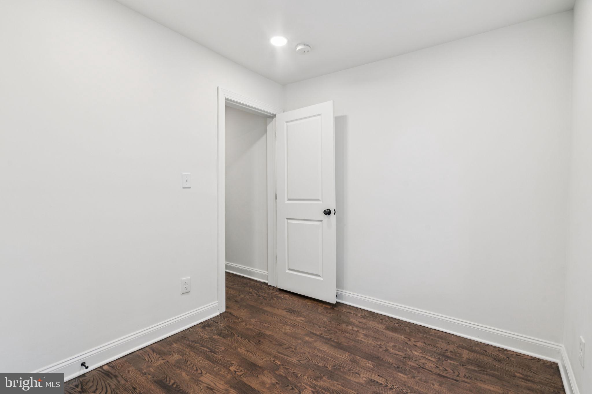 POINT BREEZE - Residential