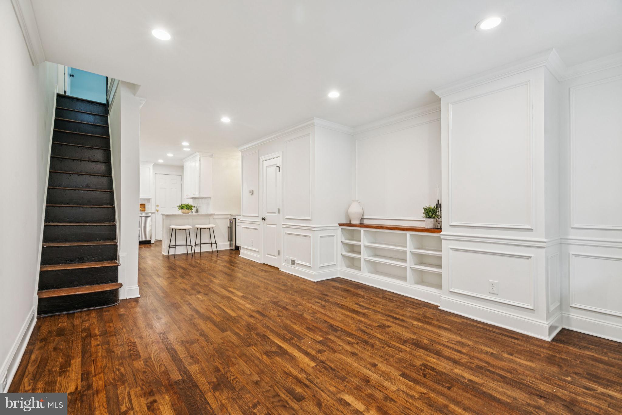 POINT BREEZE - Residential