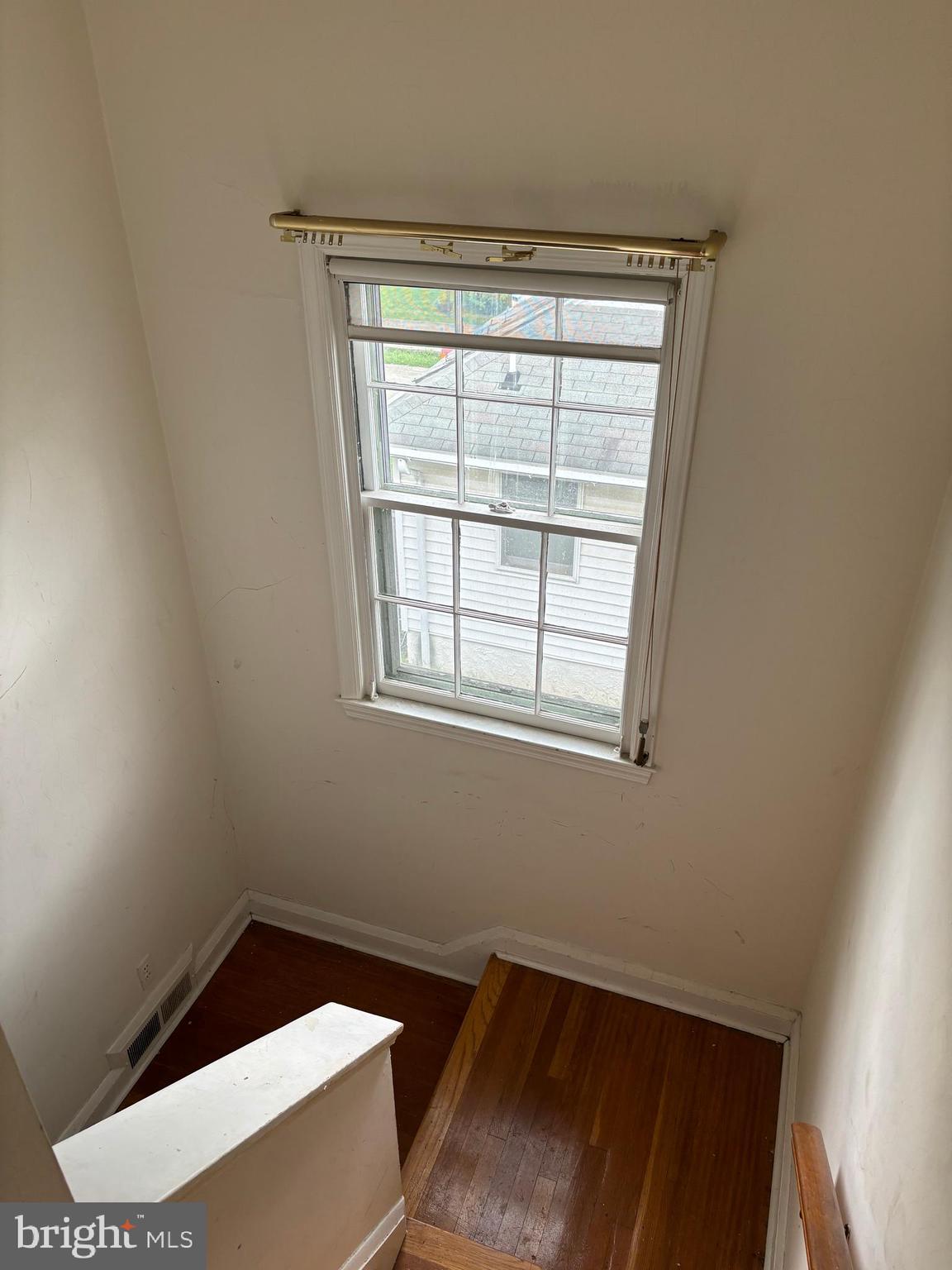 EAST ARLINGTON - Residential