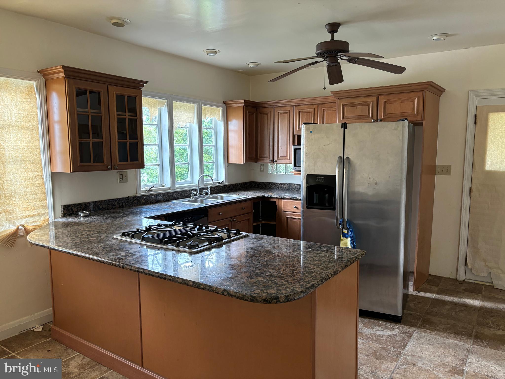 EAST ARLINGTON - Residential