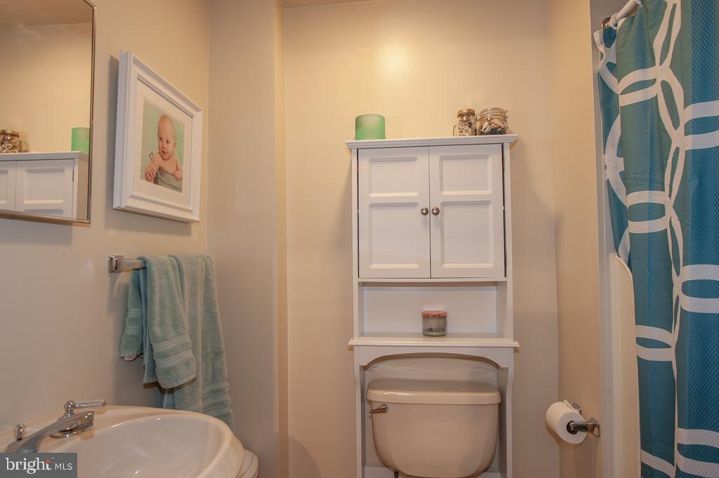 LANDSDOWNE - Residential