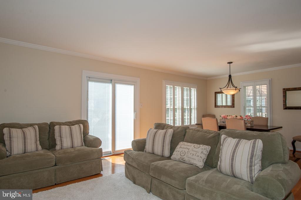 LANDSDOWNE - Residential