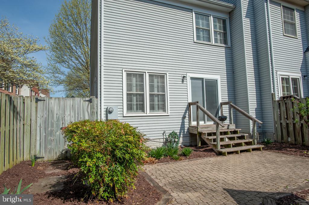 LANDSDOWNE - Residential