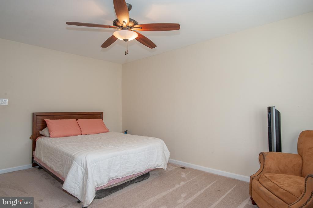 LANDSDOWNE - Residential