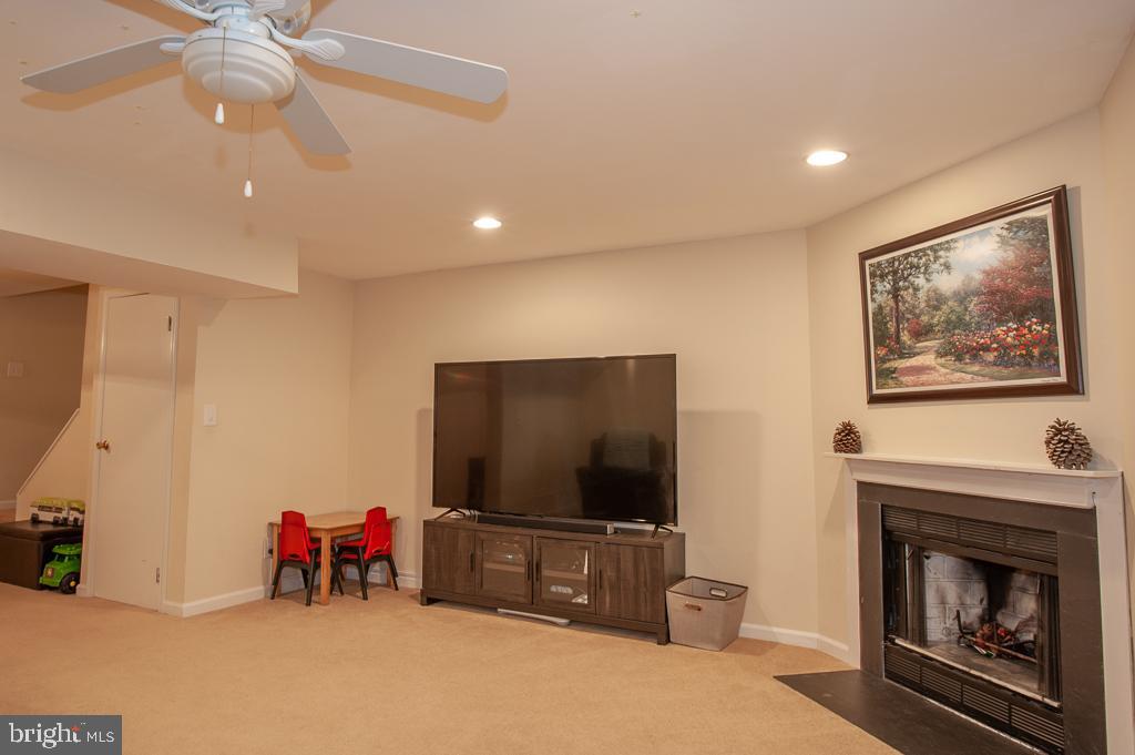 LANDSDOWNE - Residential