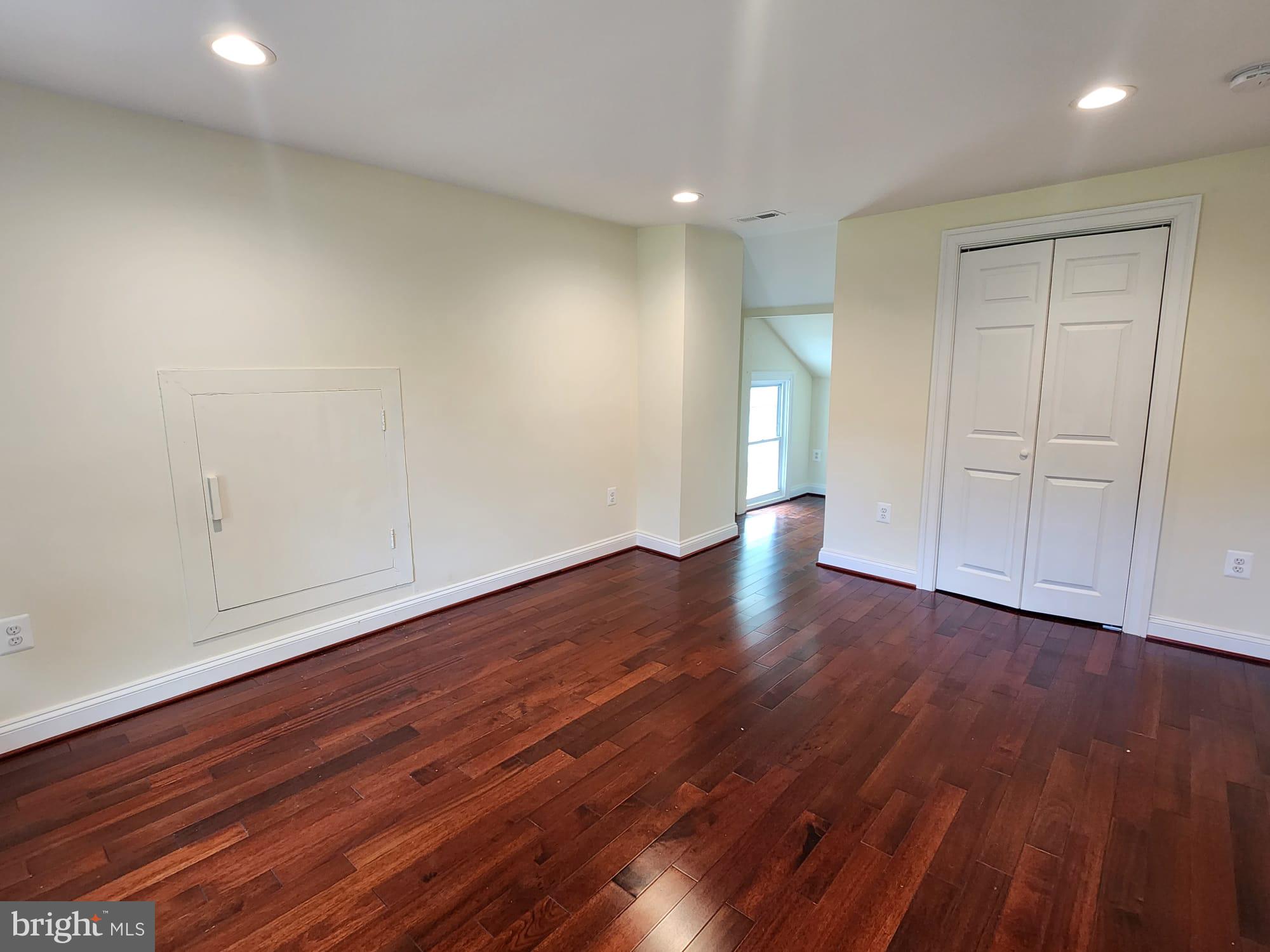 LA PLATA - Residential